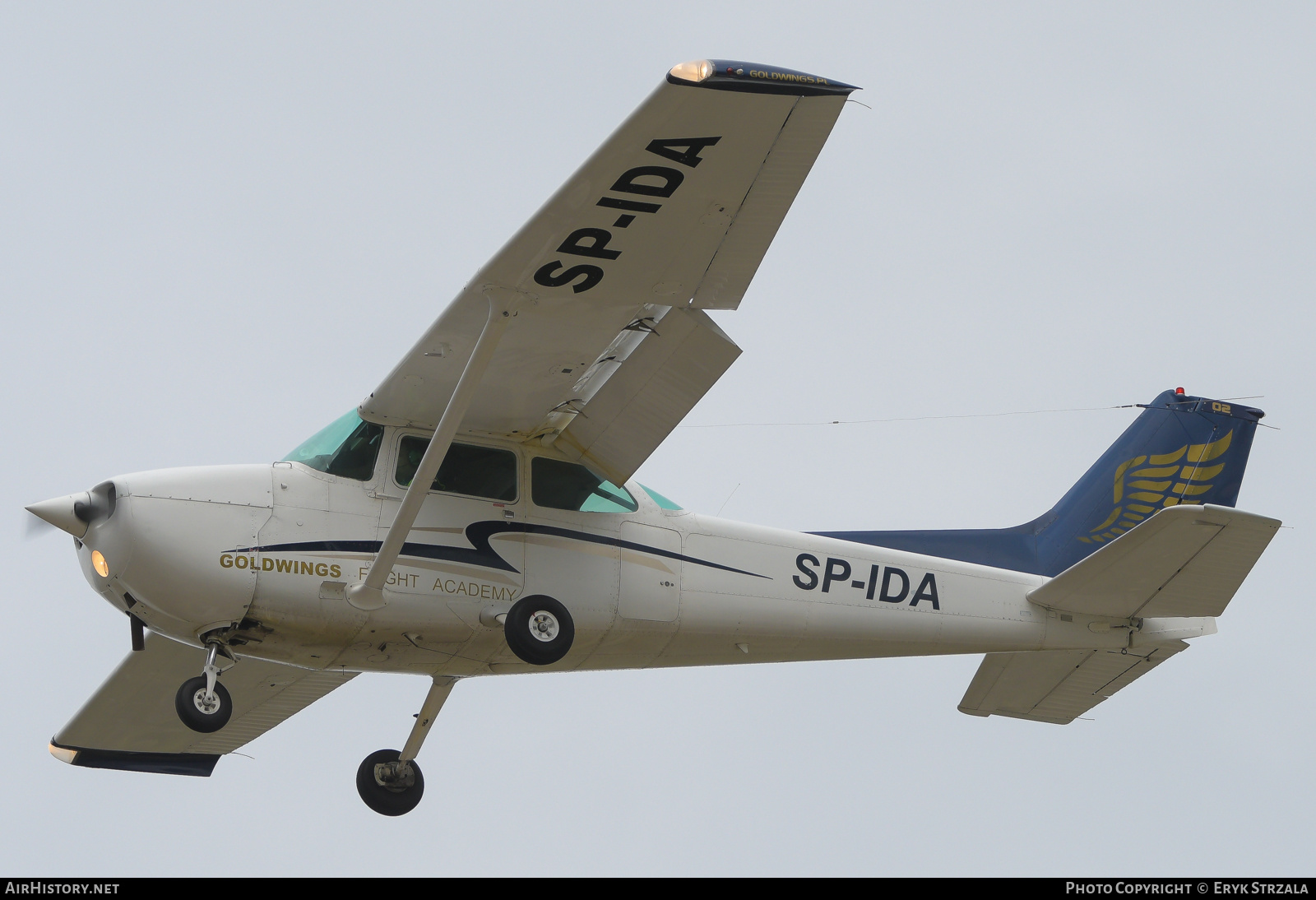 Aircraft Photo of SP-IDA | Cessna 172N Skyhawk | Goldwings Flight Academy | AirHistory.net #695871