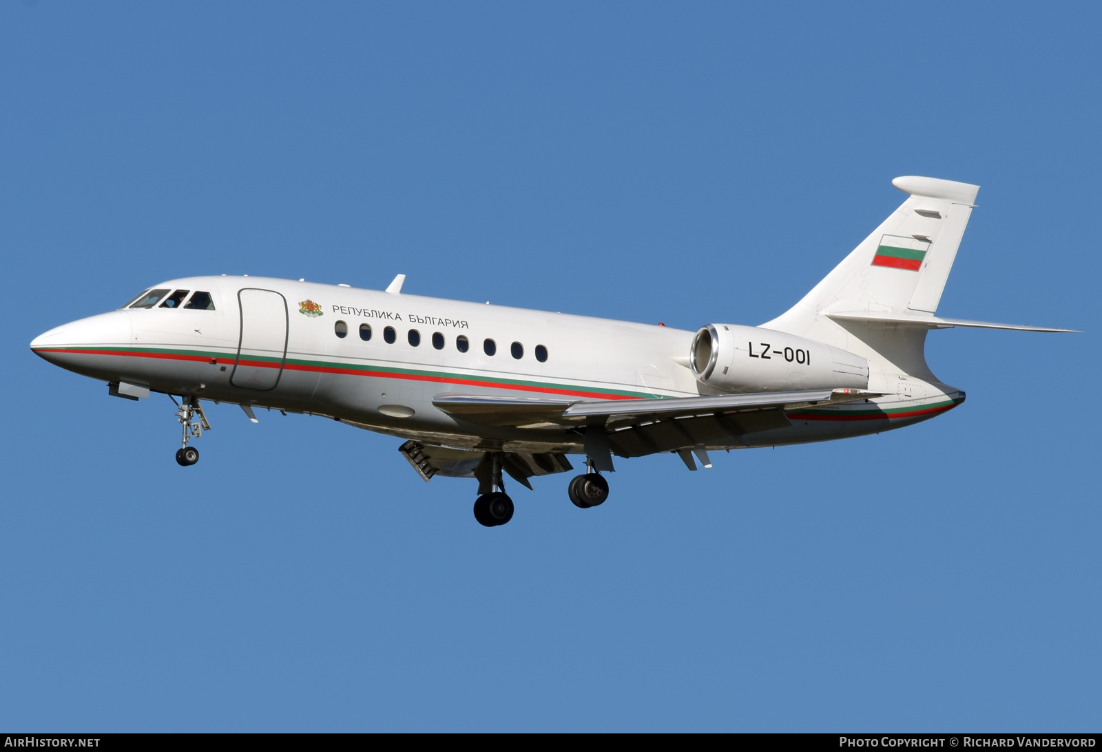 Aircraft Photo of LZ-OOI | Dassault Falcon 2000 | Republic of Bulgaria | AirHistory.net #696037