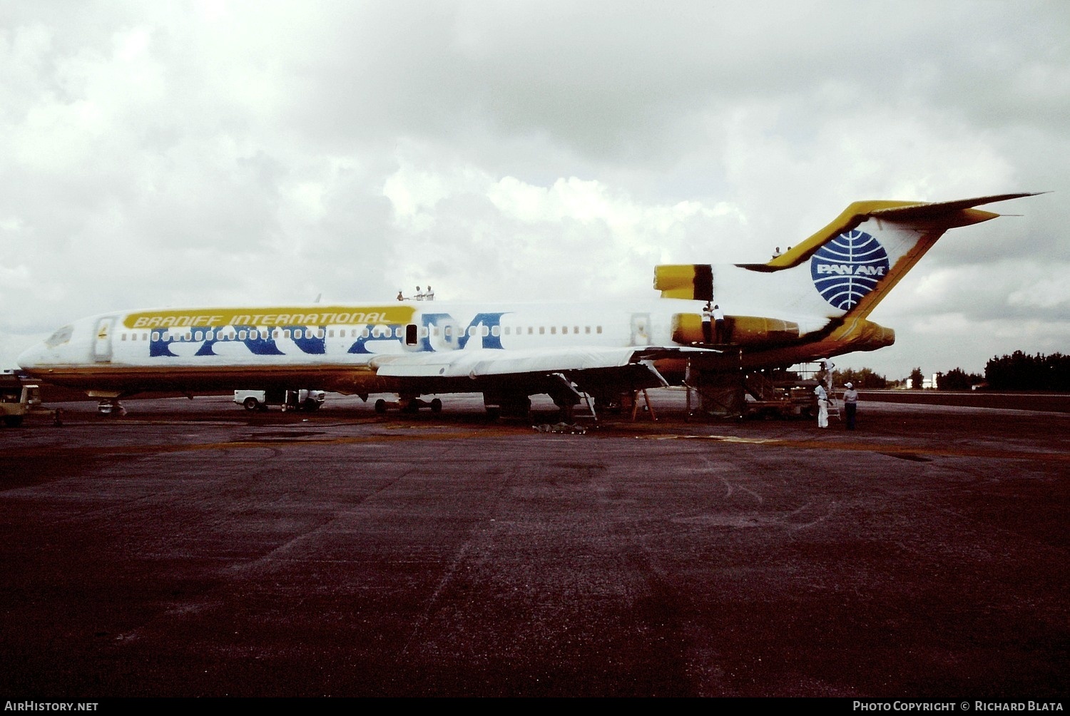 Aircraft Photo of N8856E | Boeing 727-225/Adv | Braniff International Airlines | AirHistory.net #696075