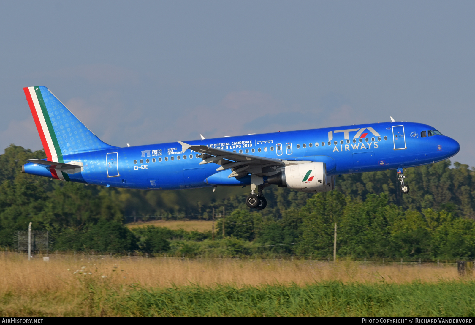 Aircraft Photo of EI-EIE | Airbus A320-216 | ITA Airways | AirHistory.net #696079