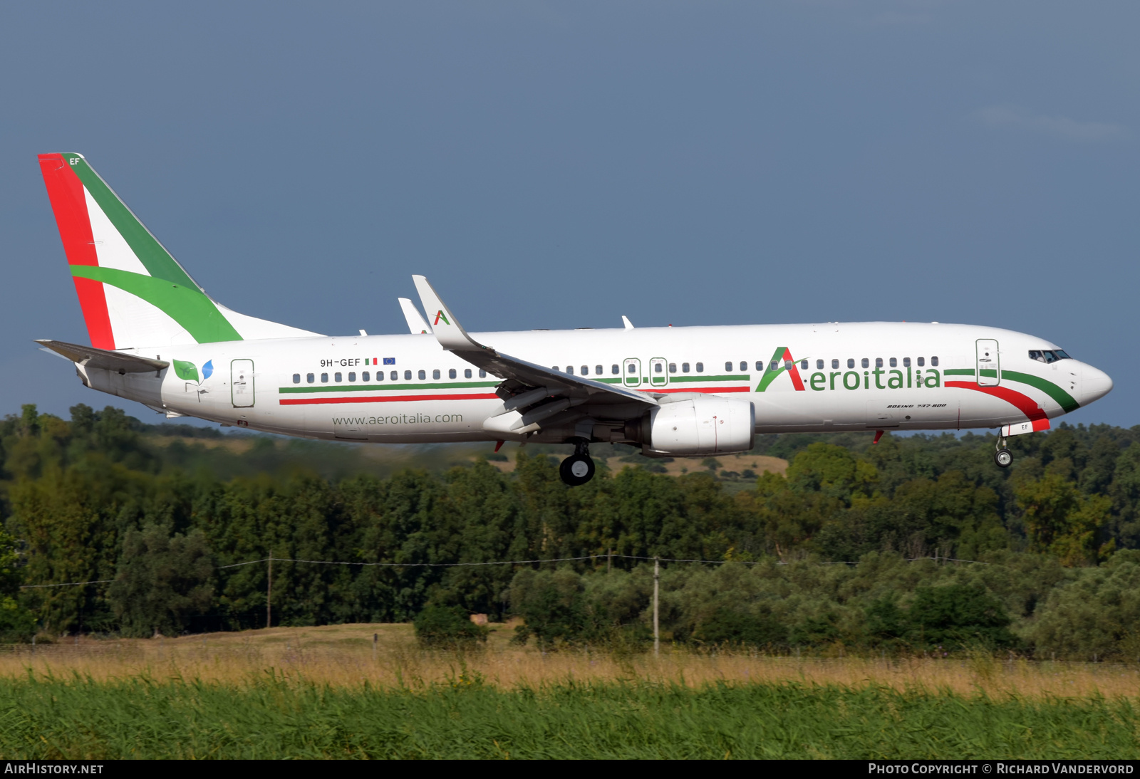 Aircraft Photo of 9H-GEF | Boeing 737-86Q | Aeroitalia | AirHistory.net #696085