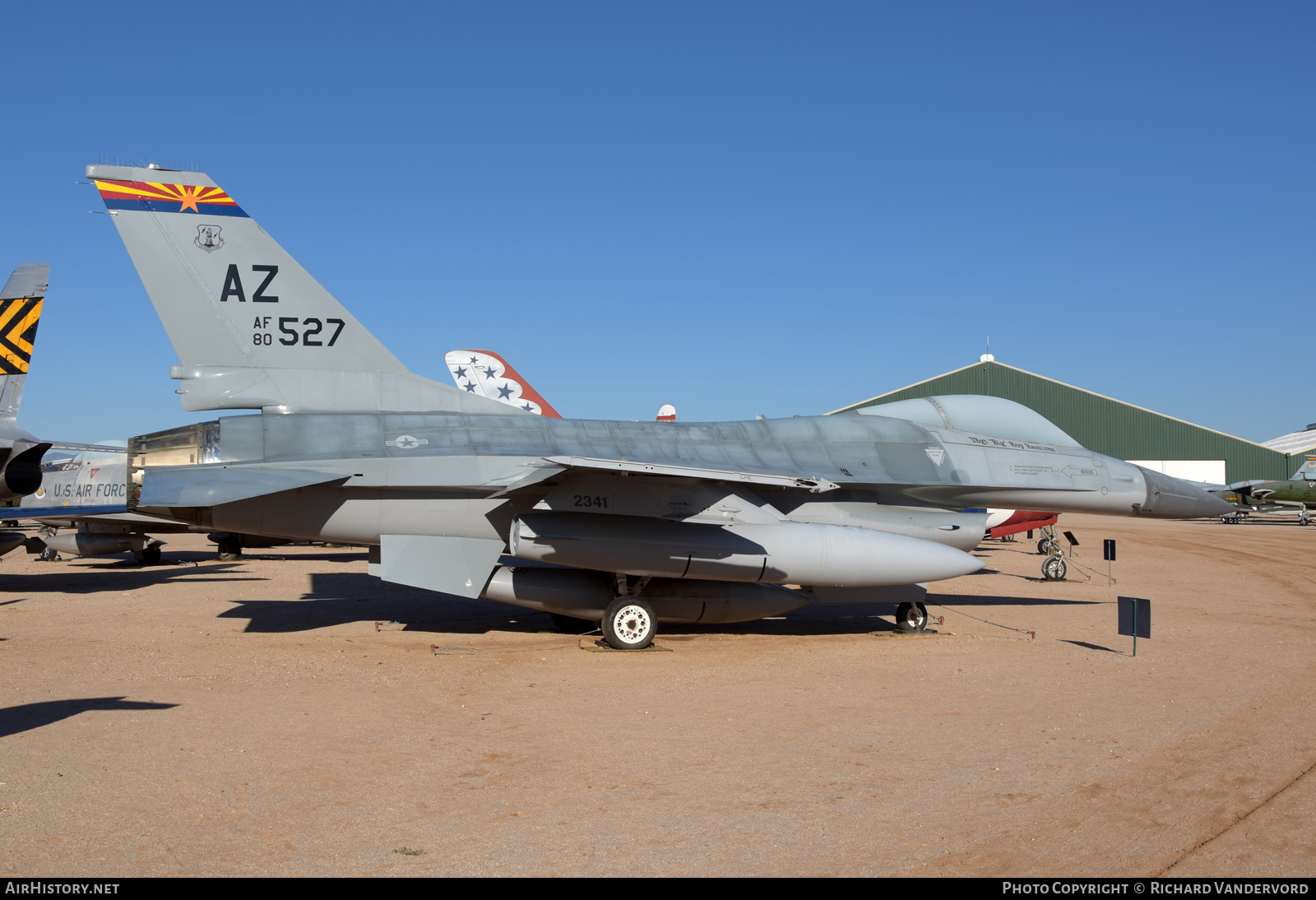 Aircraft Photo of 80-0527 / AF80-527 | General Dynamics F-16A Fighting Falcon | USA - Air Force | AirHistory.net #696245