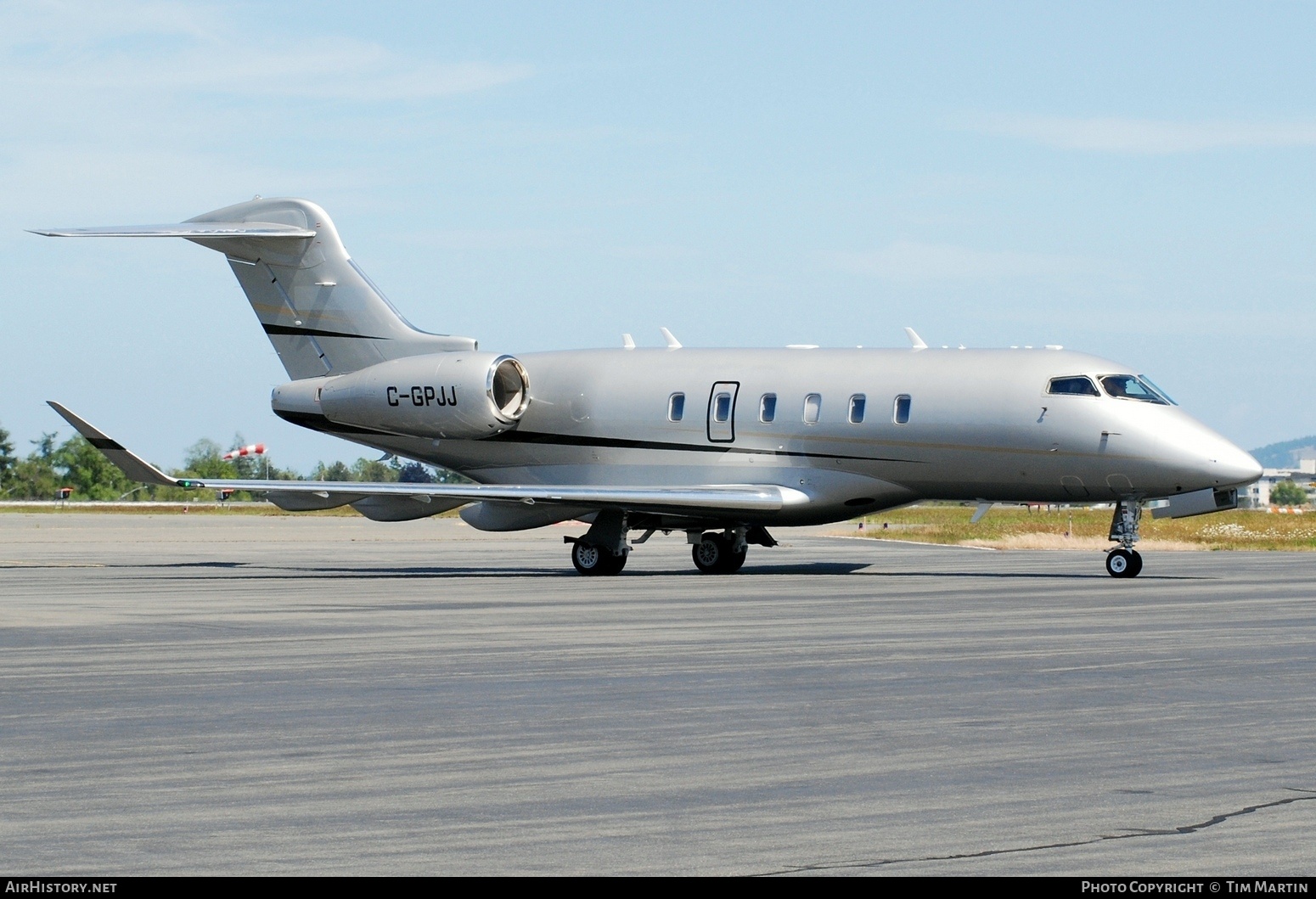 Aircraft Photo of C-GPJJ | Bombardier Challenger 350 (BD-100-1A10) | AirHistory.net #696250