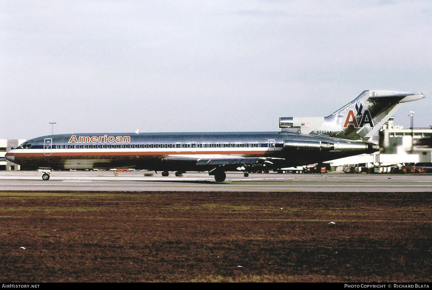 Aircraft Photo of N865AA | Boeing 727-223/Adv | American Airlines | AirHistory.net #696253