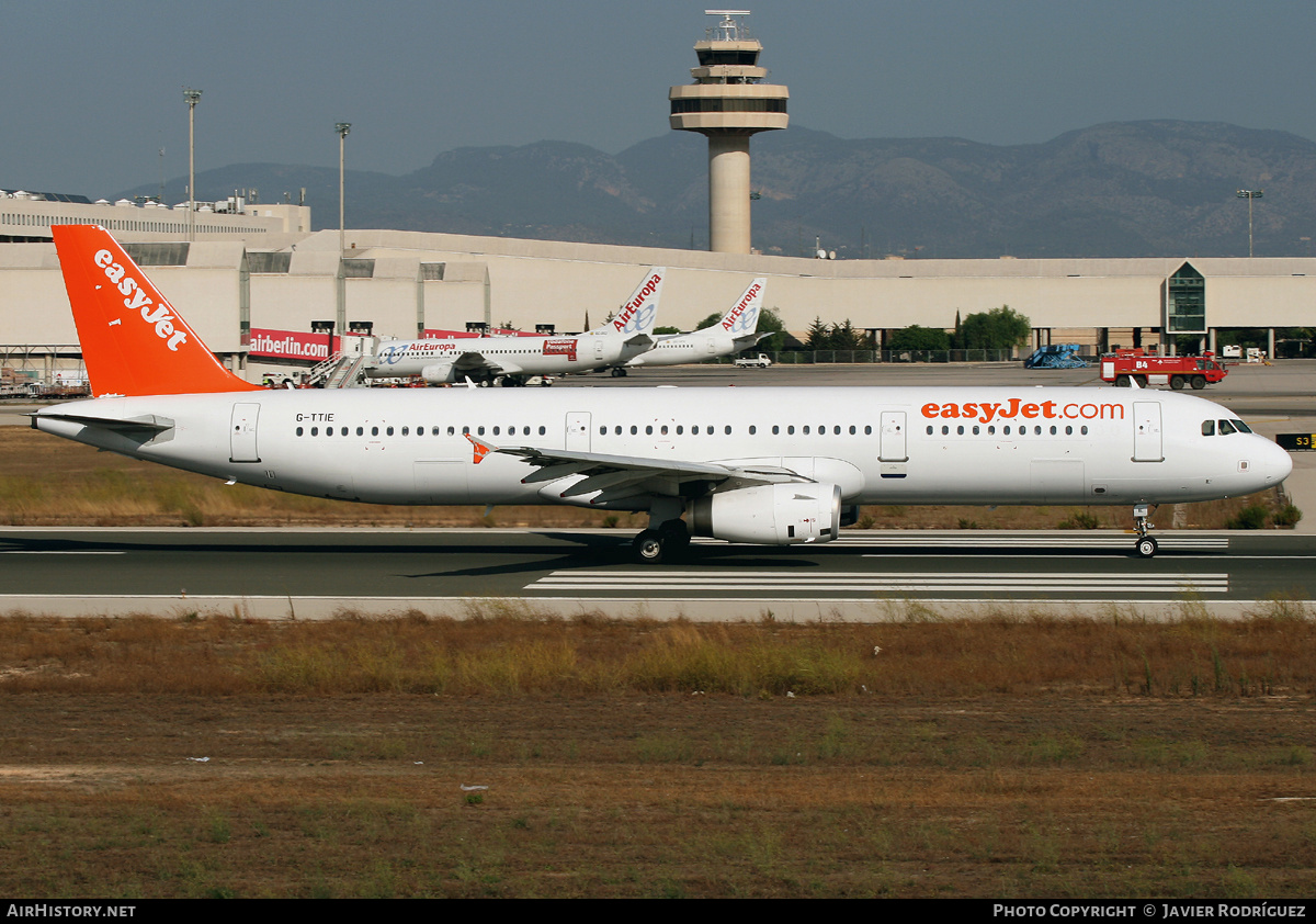 Aircraft Photo of G-TTIE | Airbus A321-231 | EasyJet | AirHistory.net #696293
