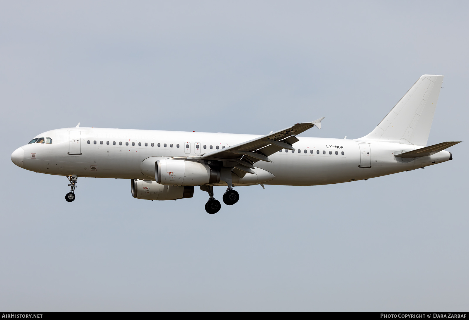 Aircraft Photo of LY-NOW | Airbus A320-232 | AirHistory.net #696348