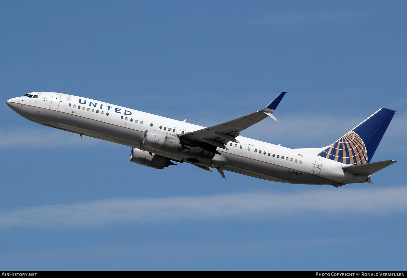 Aircraft Photo of N38467 | Boeing 737-924/ER | United Airlines | AirHistory.net #696382