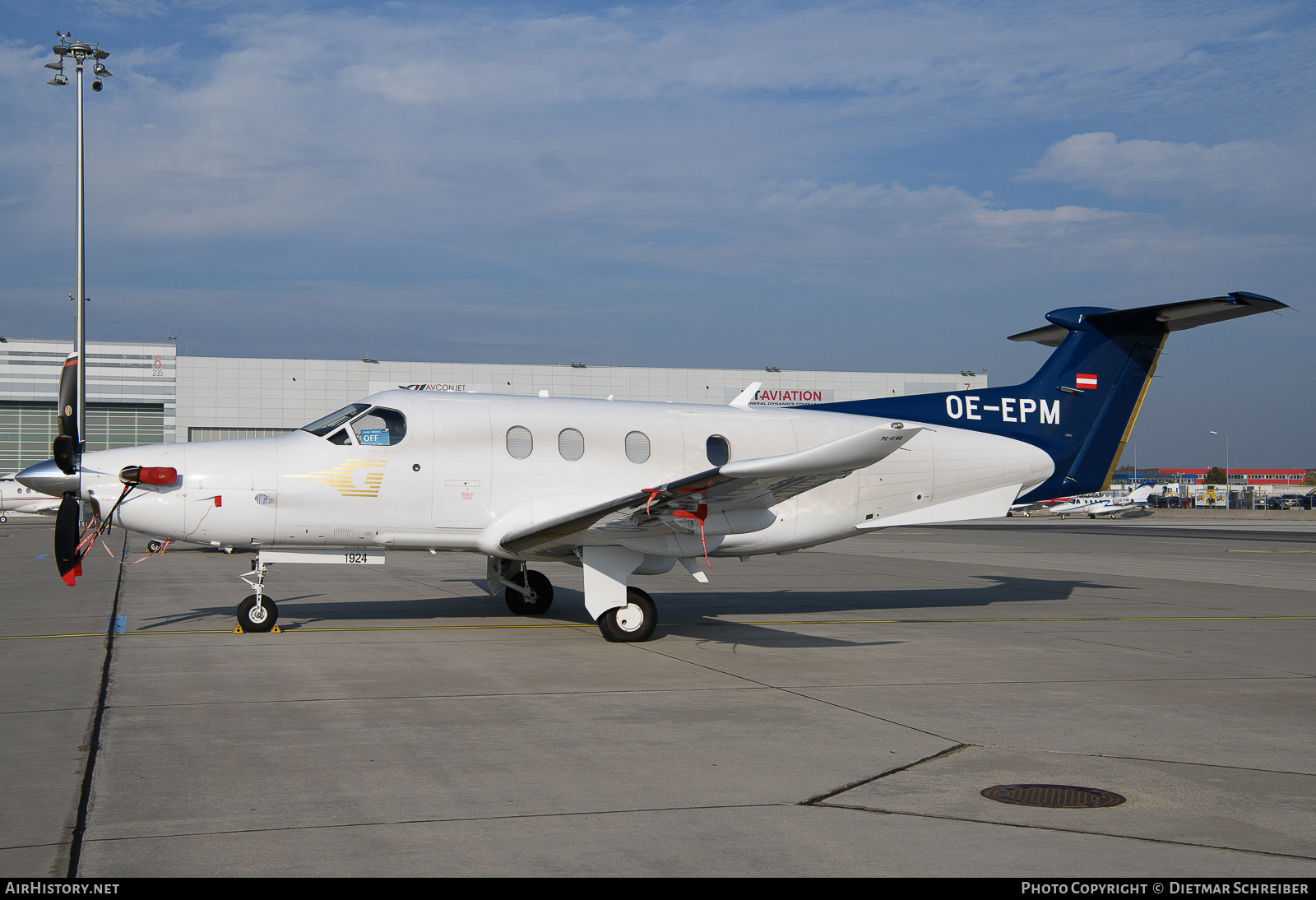 Aircraft Photo of OE-EPM | Pilatus PC-12NG (PC-12/47E) | Goldeck-Flug | AirHistory.net #696452