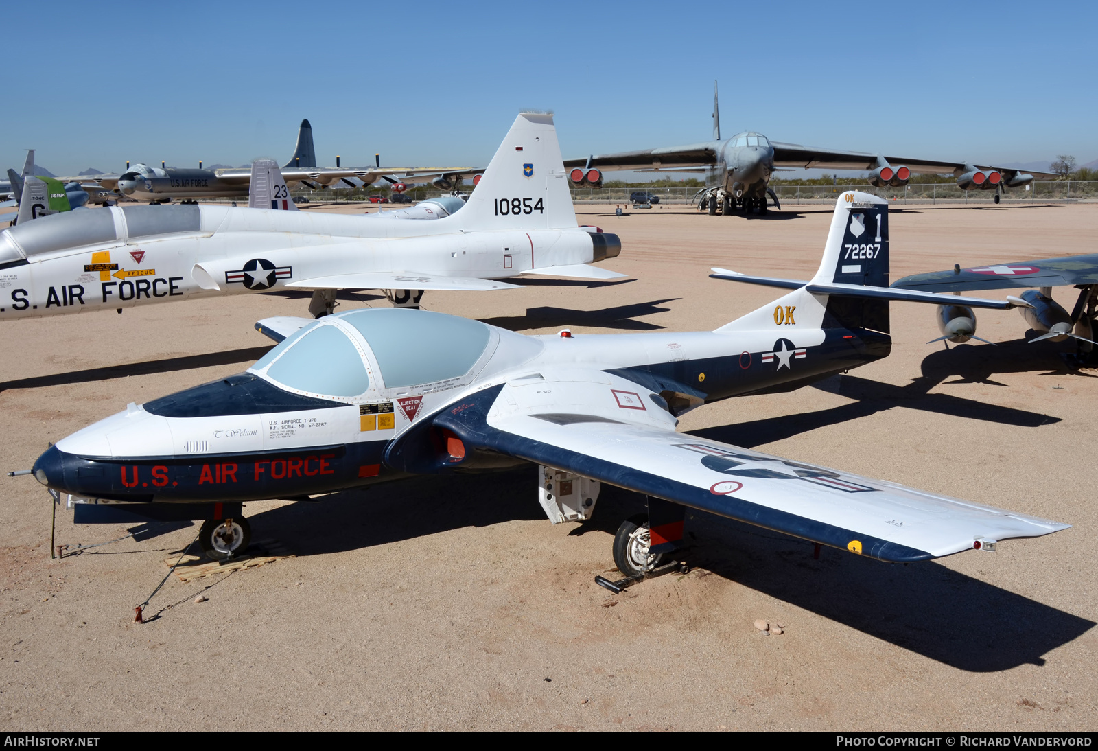 Aircraft Photo of 57-2267 / 72267 | Cessna T-37B Tweety Bird | USA - Air Force | AirHistory.net #696482
