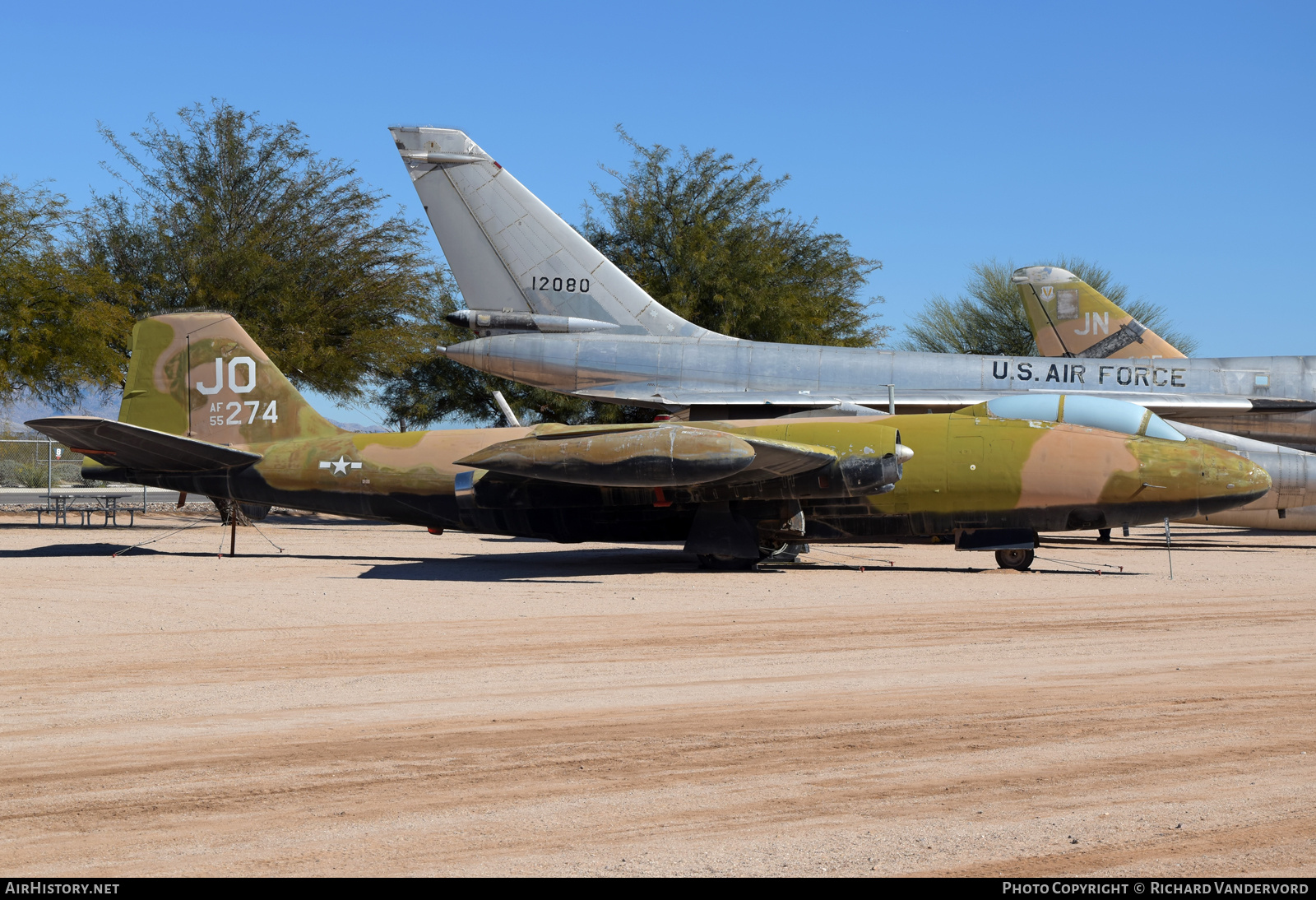 Aircraft Photo of 55-4274 / AF55-274 | Martin B-57E Canberra | USA - Air Force | AirHistory.net #696486