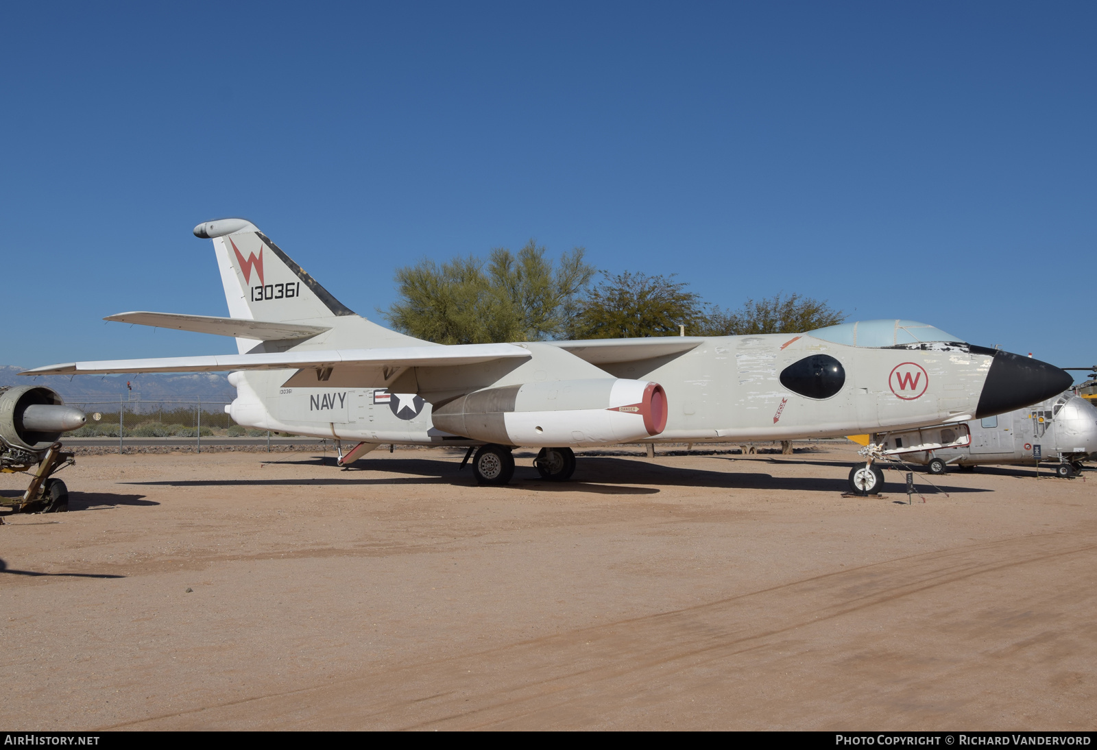 Aircraft Photo of 130361 | Douglas YEA-3A Skywarrior | USA - Navy | AirHistory.net #696570