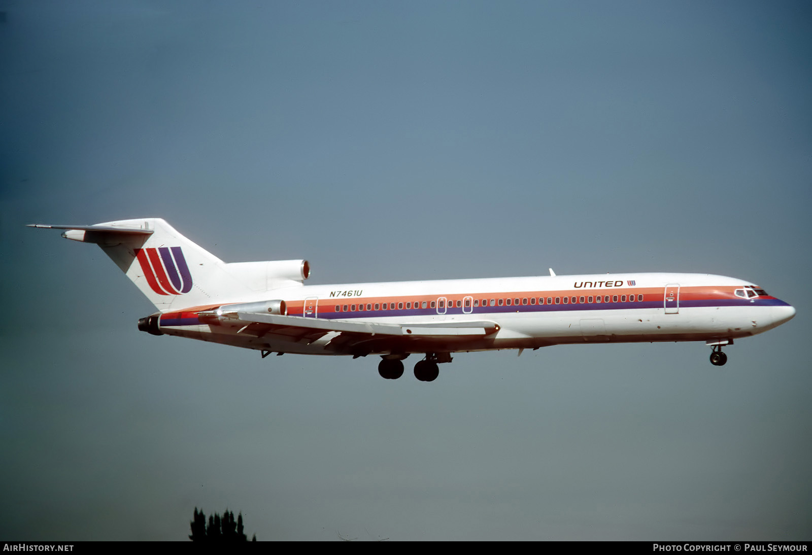 Aircraft Photo of N7461U | Boeing 727-222/Adv | United Airlines | AirHistory.net #696610