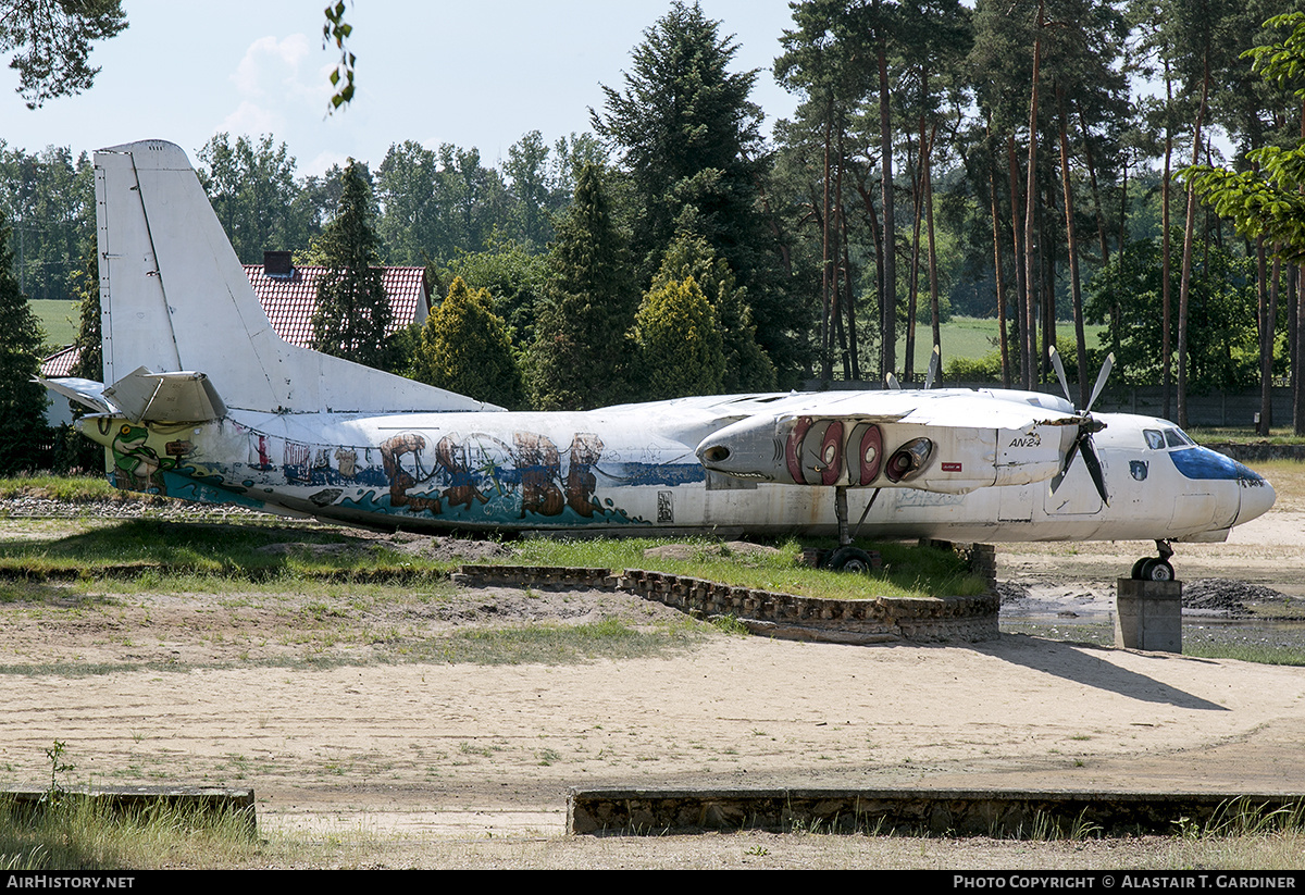 Aircraft Photo of SP-LTC | Antonov An-24B | LOT Polish Airlines - Polskie Linie Lotnicze | AirHistory.net #696645