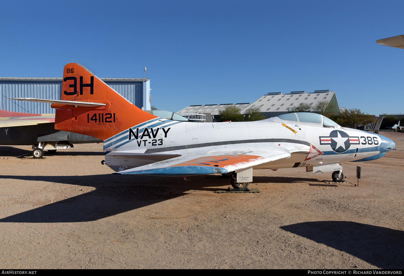 Aircraft Photo of 141121 | Grumman TAF-9J Cougar | USA - Navy | AirHistory.net #696664