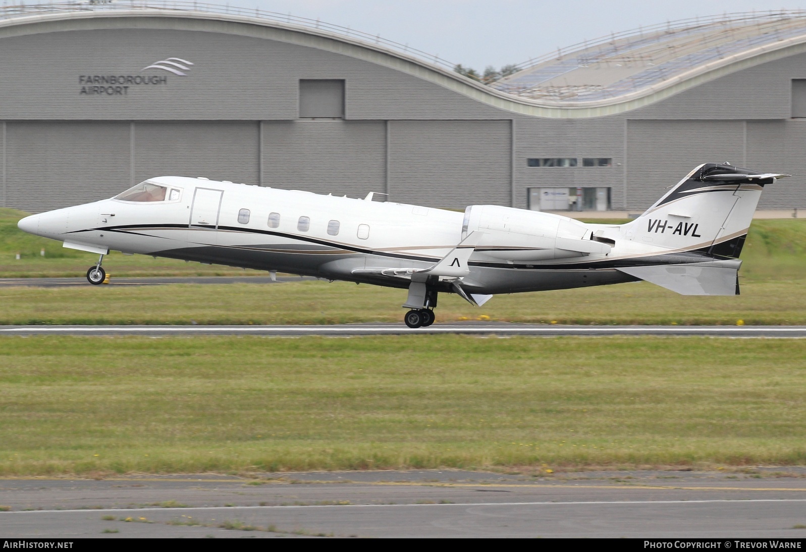 Aircraft Photo of VH-AVL | Learjet 60 | AirHistory.net #696724