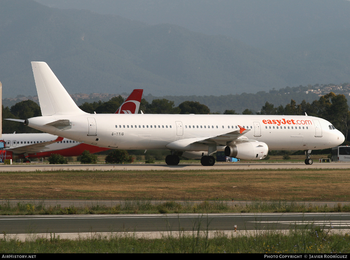 Aircraft Photo of G-TTIG | Airbus A321-231 | EasyJet | AirHistory.net #696756