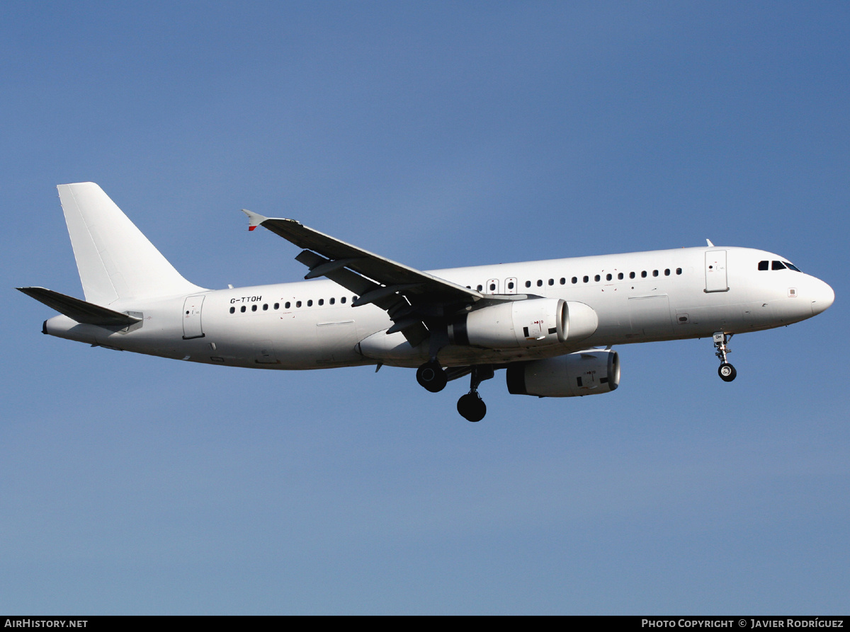 Aircraft Photo of G-TTOH | Airbus A320-232 | AirHistory.net #696789