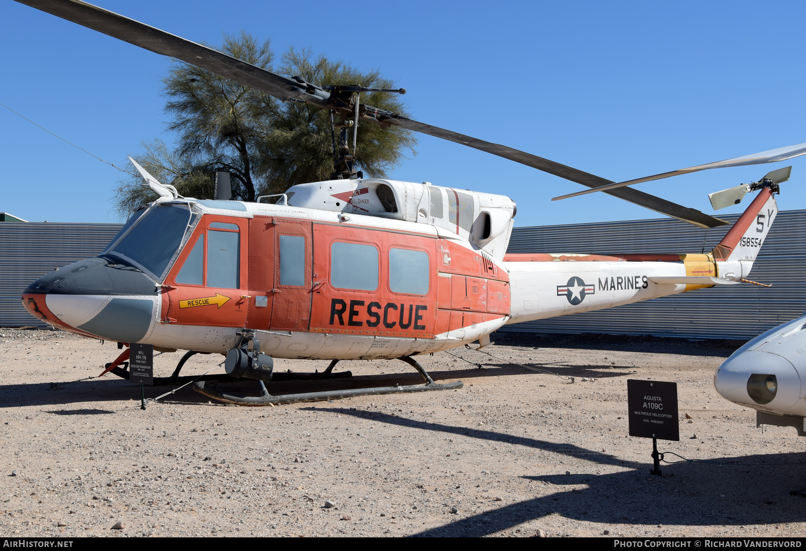 Aircraft Photo of 158554 | Bell HH-1N Iroquois | USA - Marines | AirHistory.net #696915