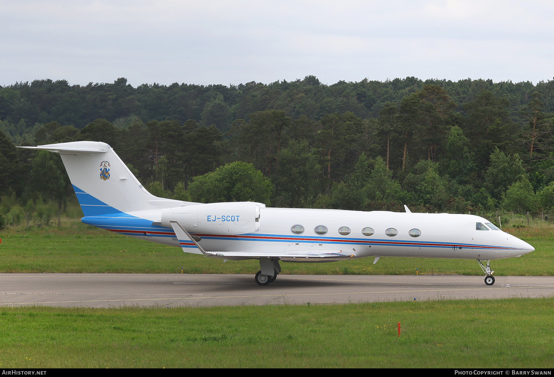 Aircraft Photo of EJ-SCOT | Gulfstream Aerospace G-IV-X Gulfstream G450 | AirHistory.net #696934