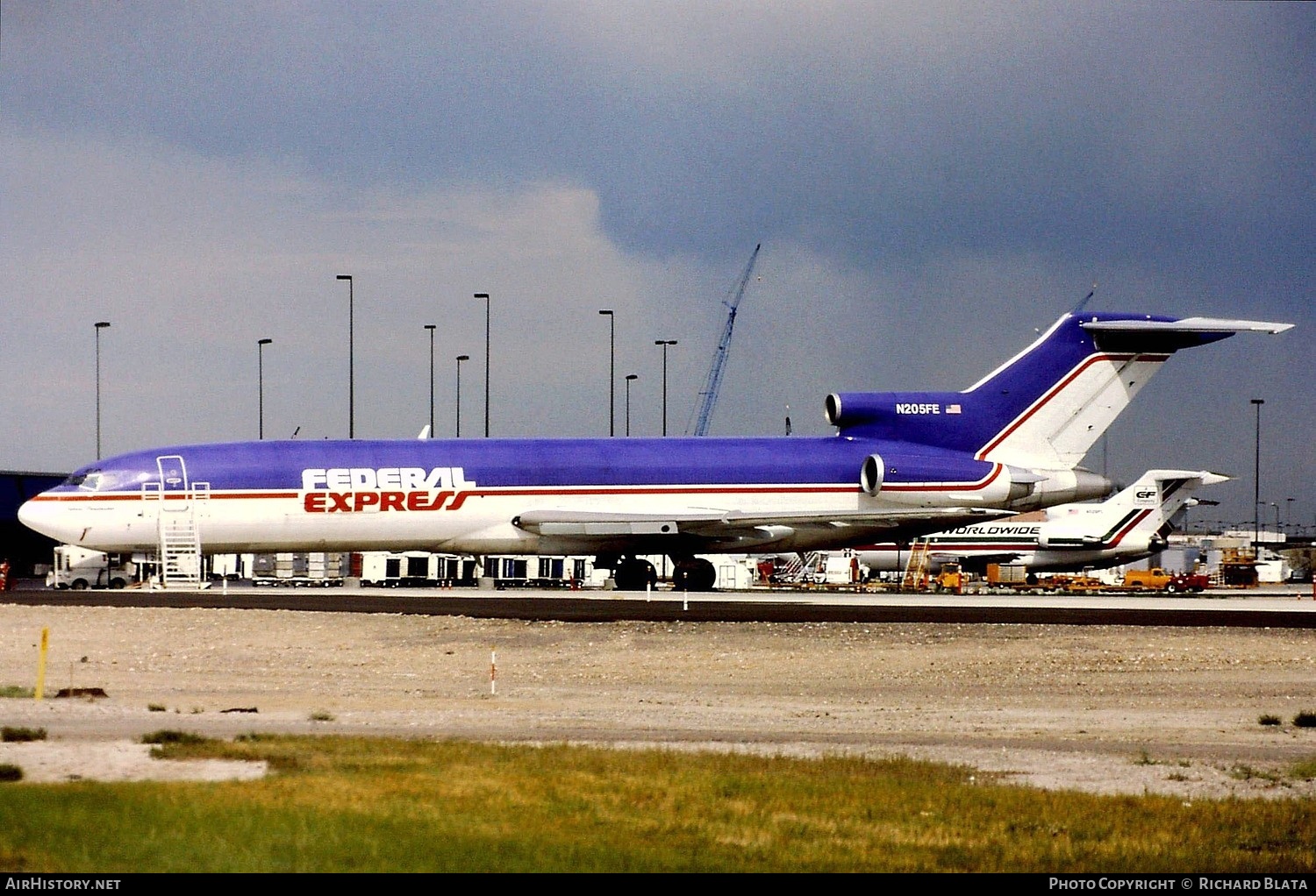Aircraft Photo of N205FE | Boeing 727-2S2F/Adv(RE) Super 27 | Federal Express | AirHistory.net #696986