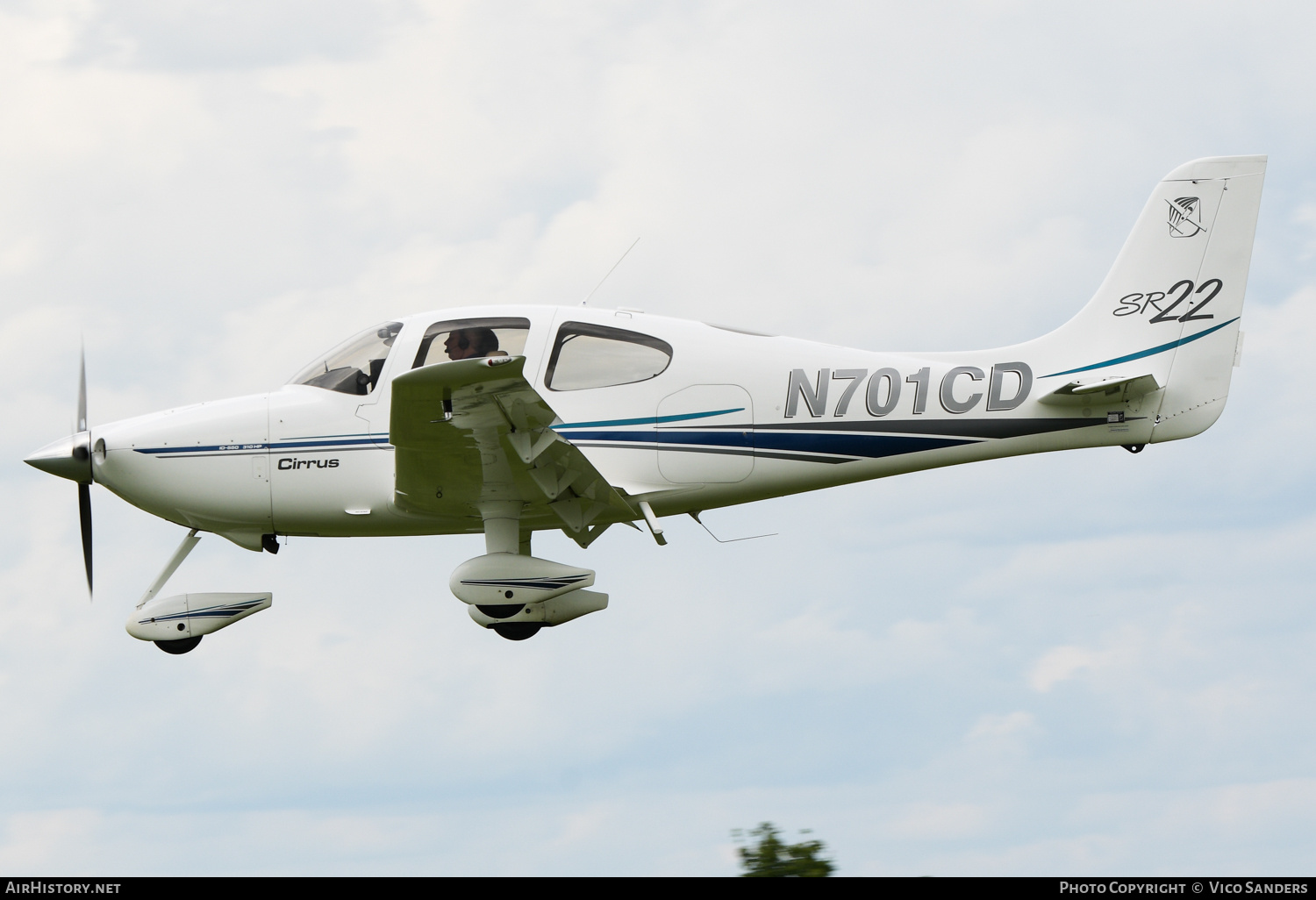 Aircraft Photo of N701CD | Cirrus SR-22 G1 | AirHistory.net #697096