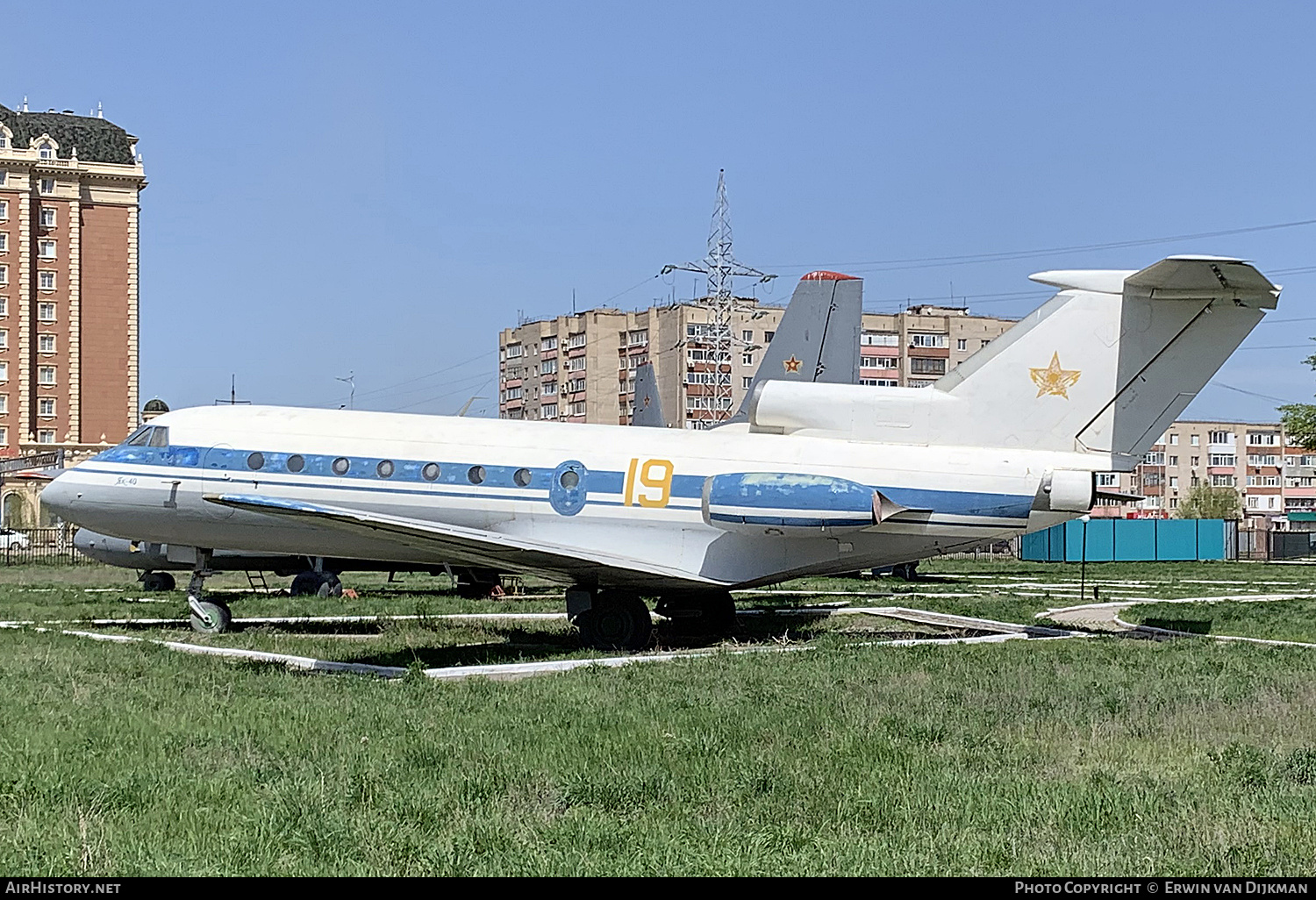 Aircraft Photo of 19 yellow | Yakovlev Yak-40 | Kazakhstan - Air Force | AirHistory.net #697122