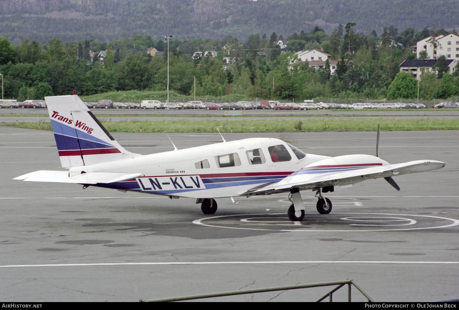 Aircraft Photo of LN-KLV | Piper PA-34-220T Seneca III | Trans Wing | AirHistory.net #697236