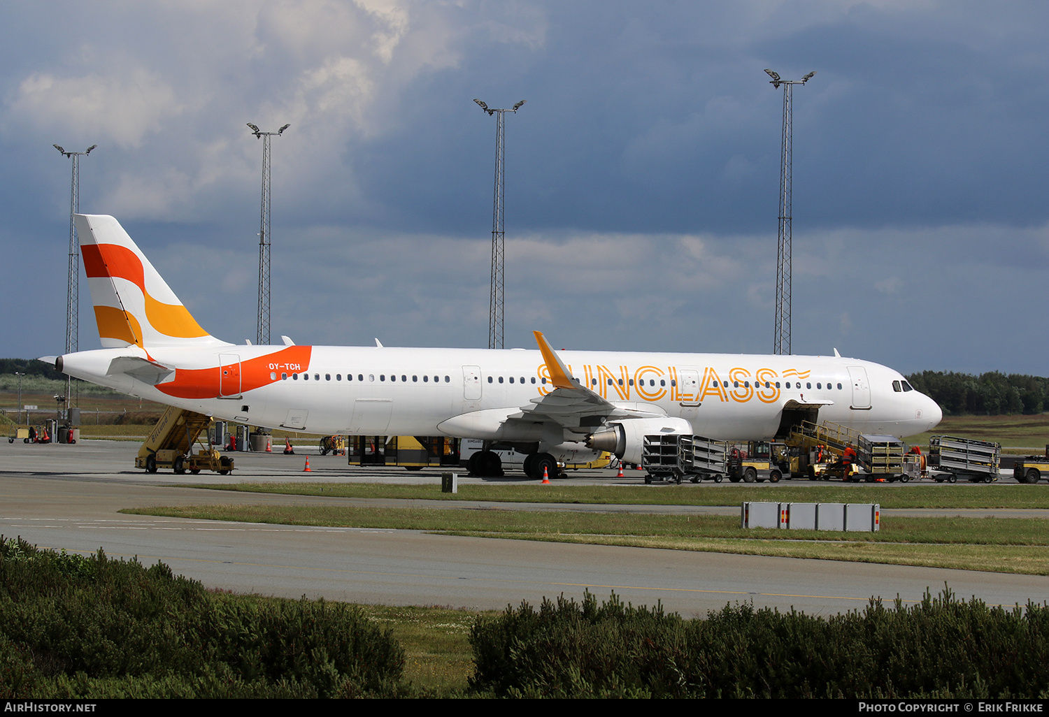 Aircraft Photo of OY-TCH | Airbus A321-211 | Sunclass Airlines | AirHistory.net #697250