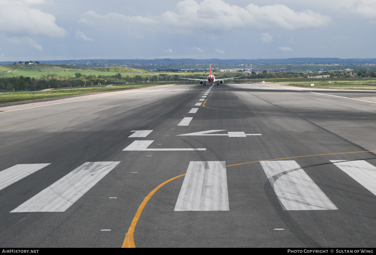 Airport photo of Madrid - Adolfo Suarez / Barajas (LEMD / MAD) in Spain | AirHistory.net #697306