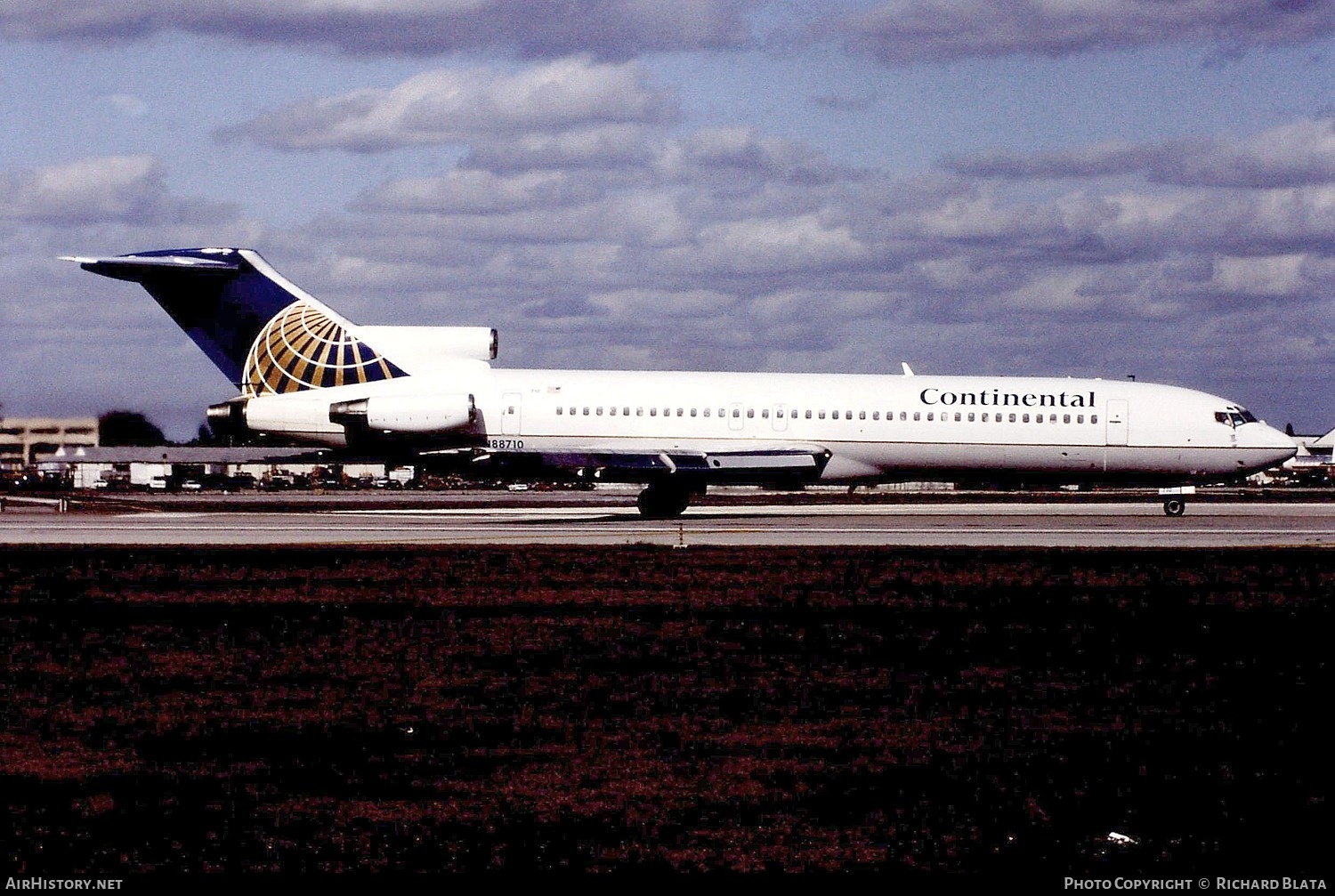 Aircraft Photo of N88710 | Boeing 727-224 | Continental Airlines | AirHistory.net #697350
