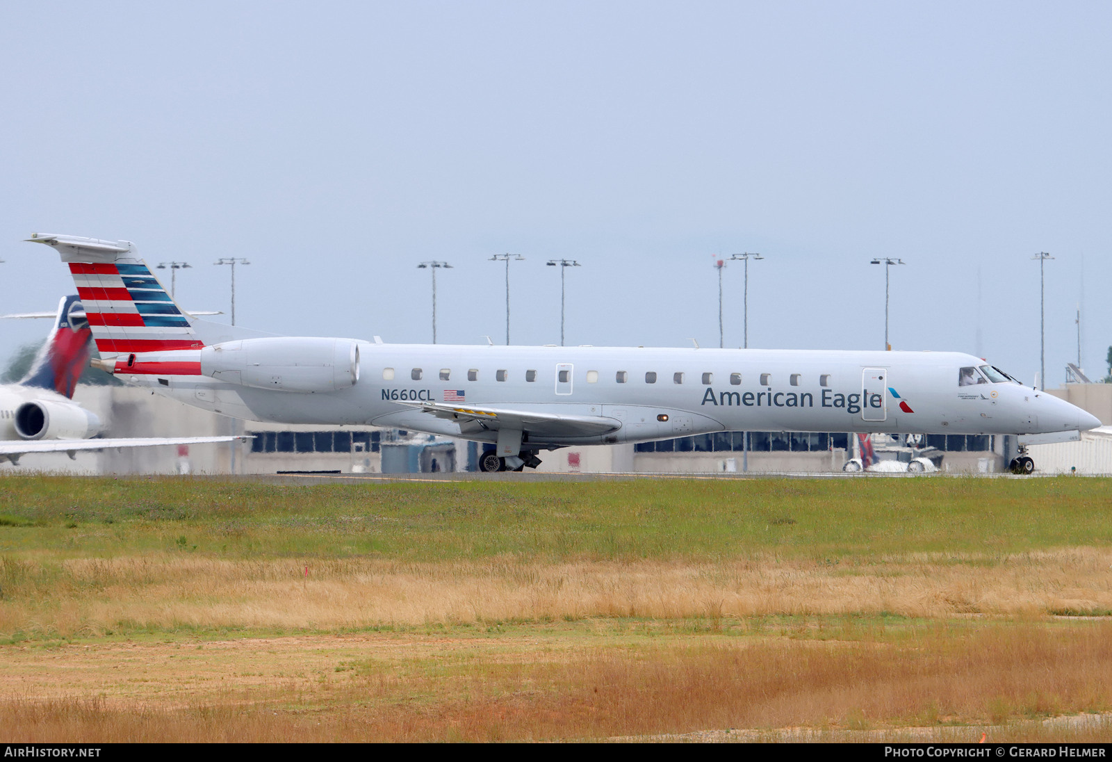 Aircraft Photo of N660CL | Embraer ERJ-145LR (EMB-145LR) | American Eagle | AirHistory.net #697353