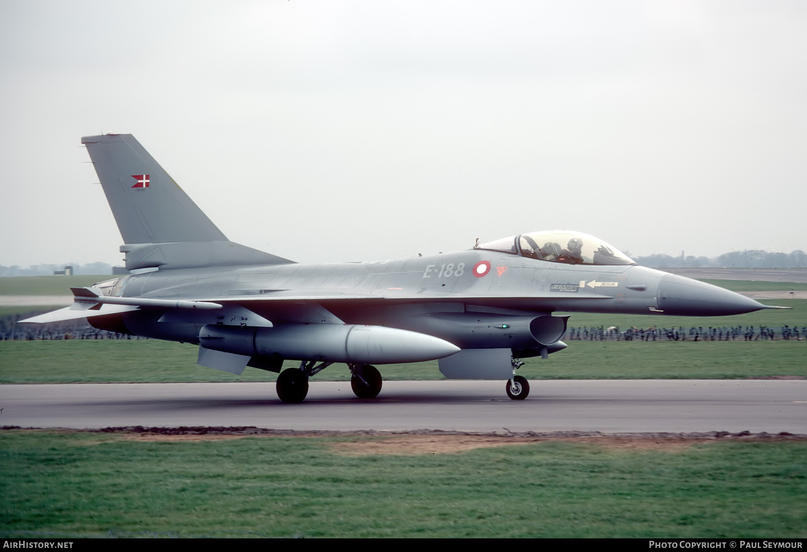 Aircraft Photo of E-188 | General Dynamics F-16A Fighting Falcon | Denmark - Air Force | AirHistory.net #697362
