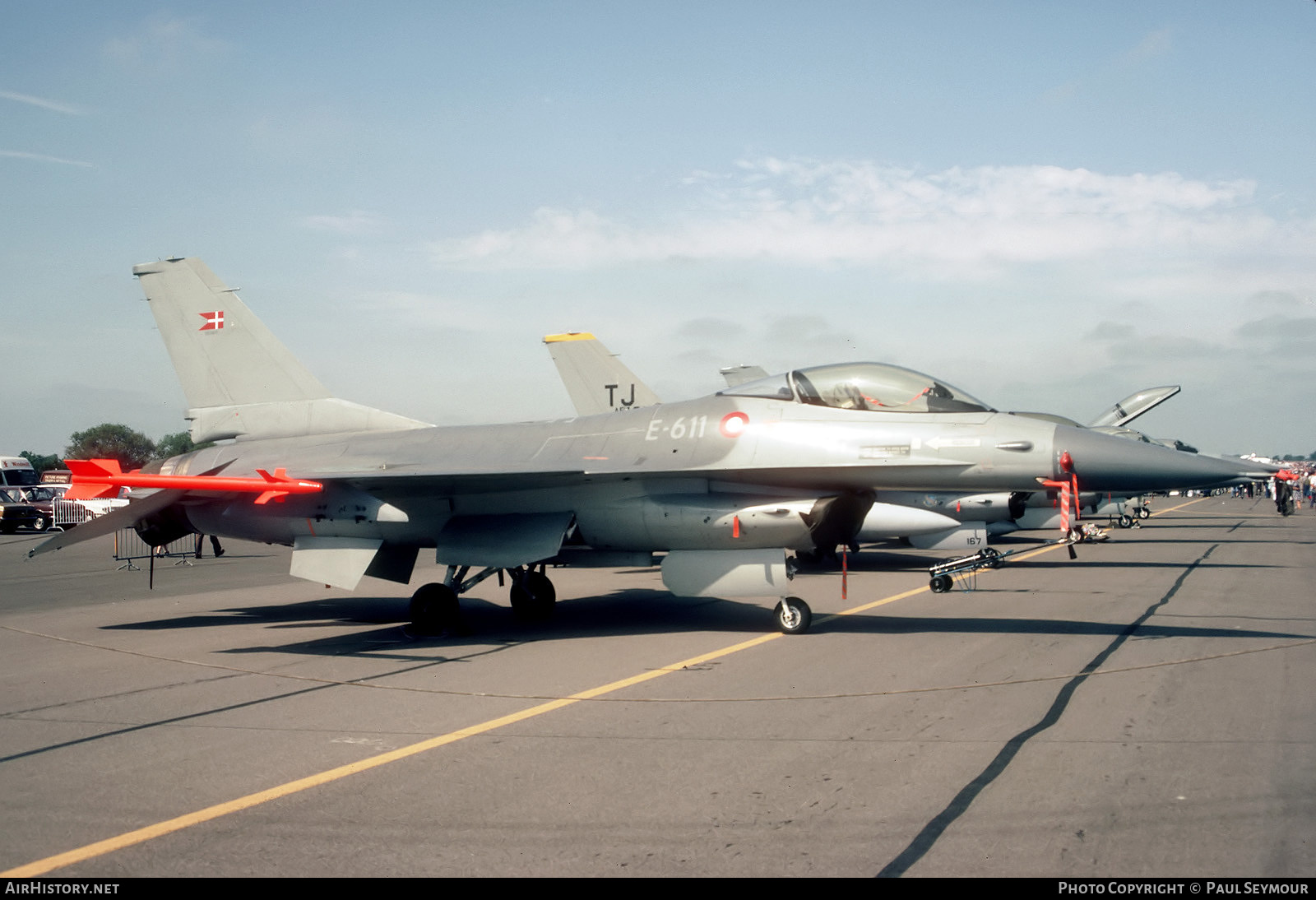 Aircraft Photo of E-611 | General Dynamics F-16A Fighting Falcon | Denmark - Air Force | AirHistory.net #697364