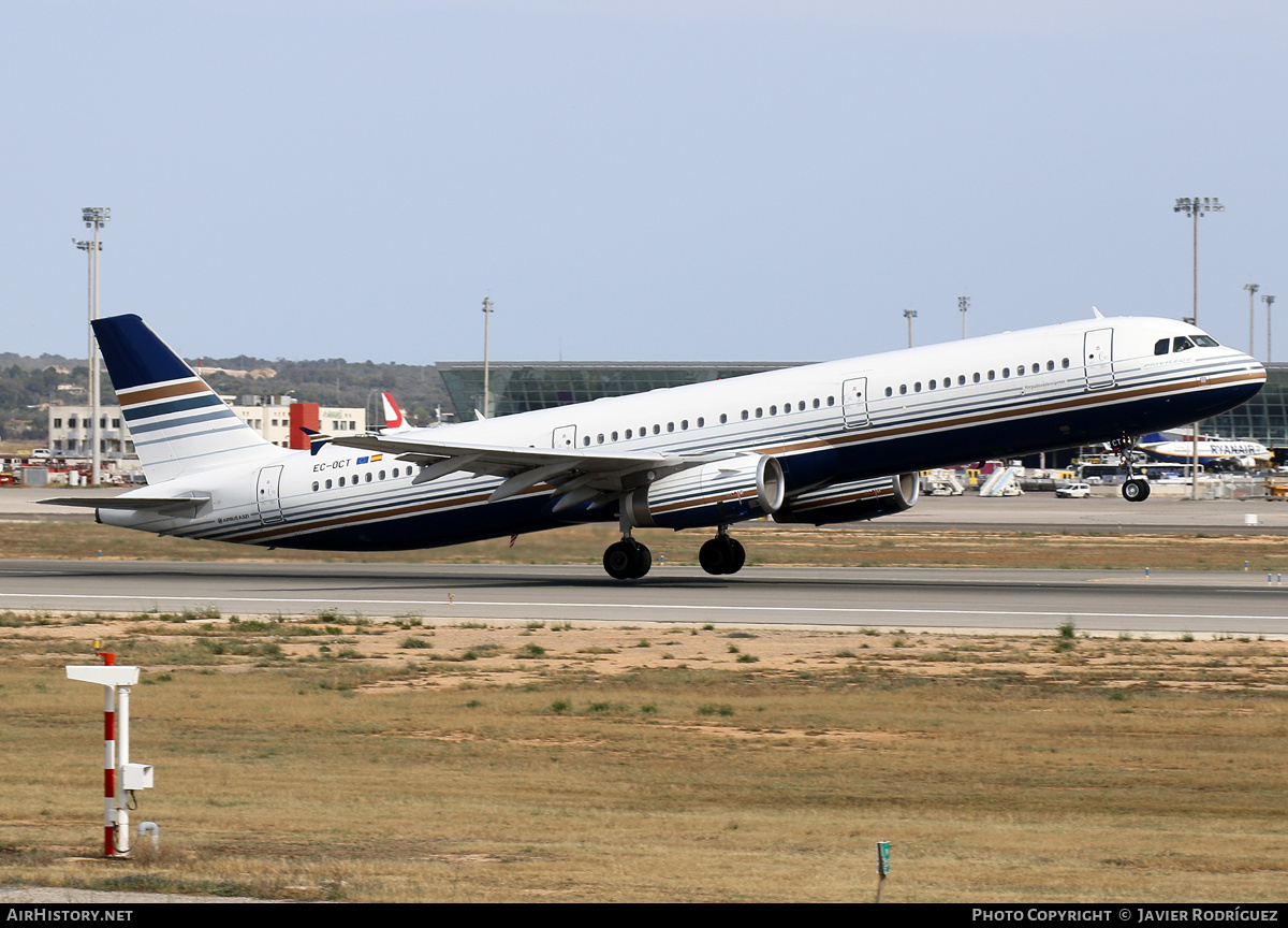 Aircraft Photo of EC-OCT | Airbus A321-231 | Privilege Style | AirHistory.net #697425