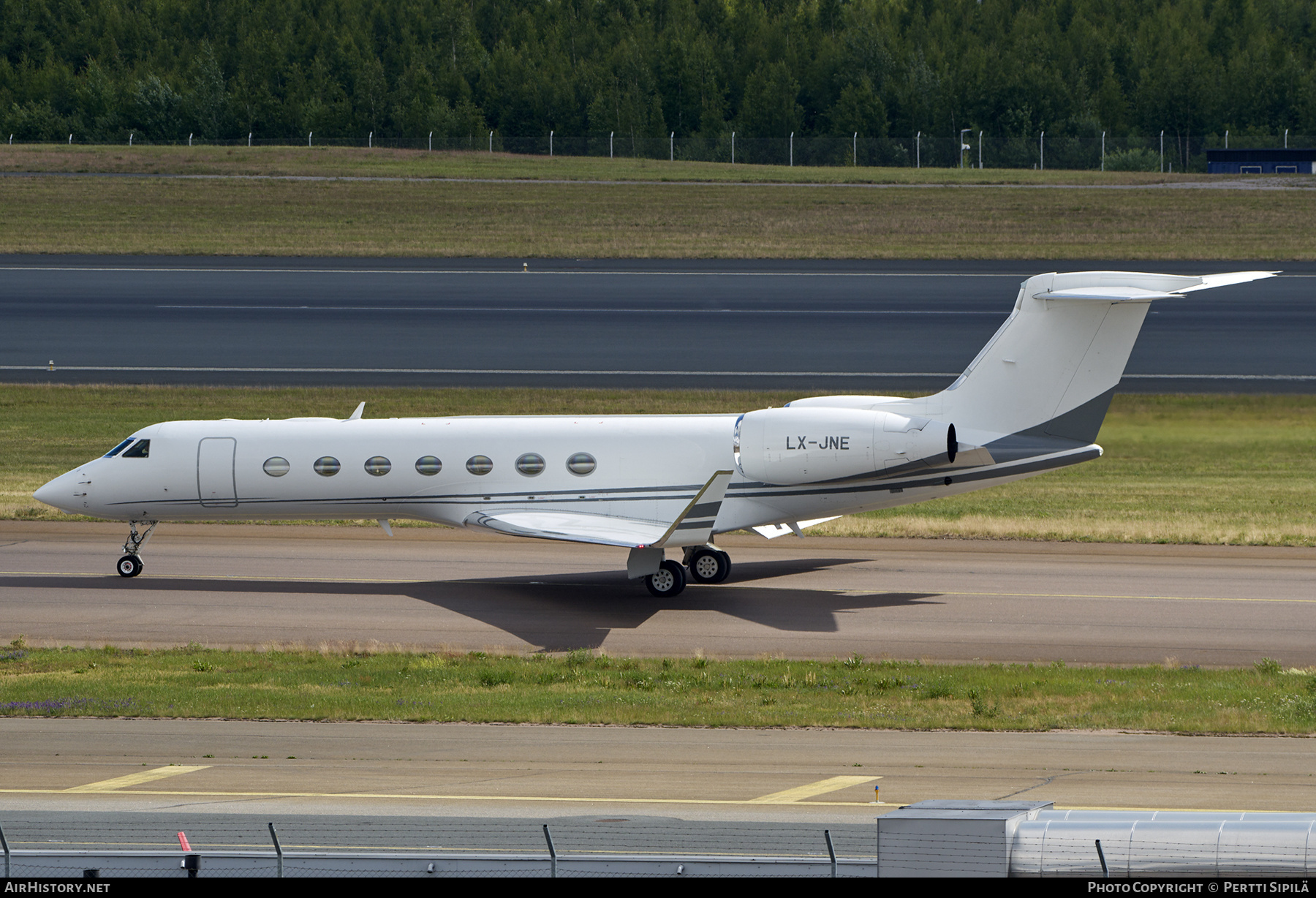 Aircraft Photo of LX-JNE | Gulfstream Aerospace G-V-SP Gulfstream G550 | AirHistory.net #697495