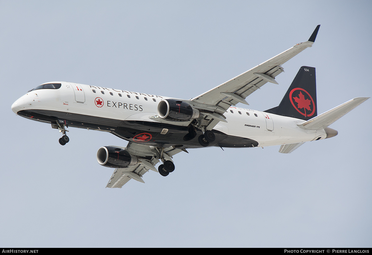 Aircraft Photo of C-FEKS | Embraer 175LR (ERJ-170-200LR) | Air Canada Express | AirHistory.net #697629