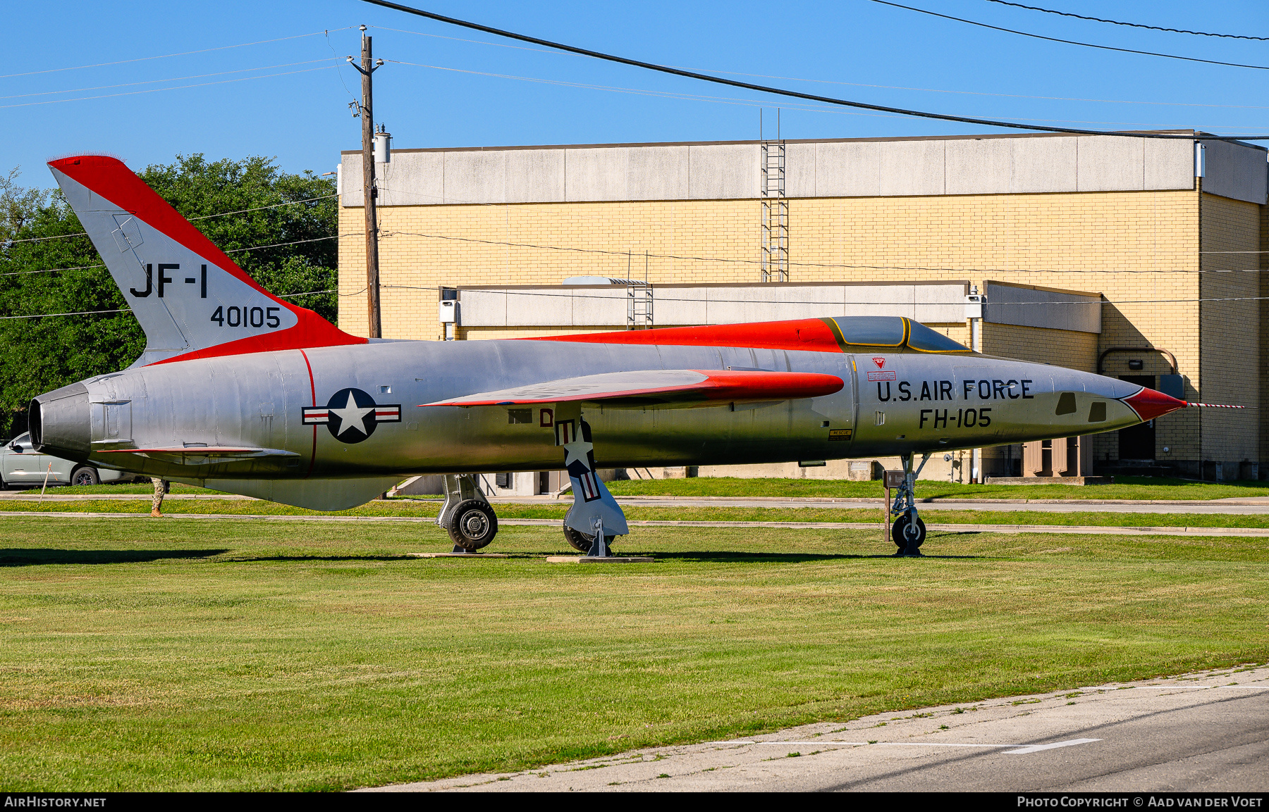 Aircraft Photo of 54-105 / 40105 | Republic JF-105B Thunderchief | USA - Air Force | AirHistory.net #697743