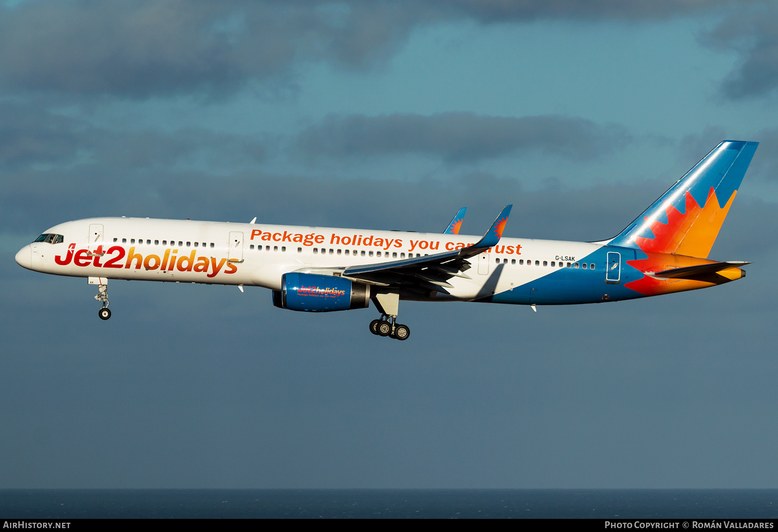 Aircraft Photo of G-LSAK | Boeing 757-23N | Jet2 Holidays | AirHistory.net #697786