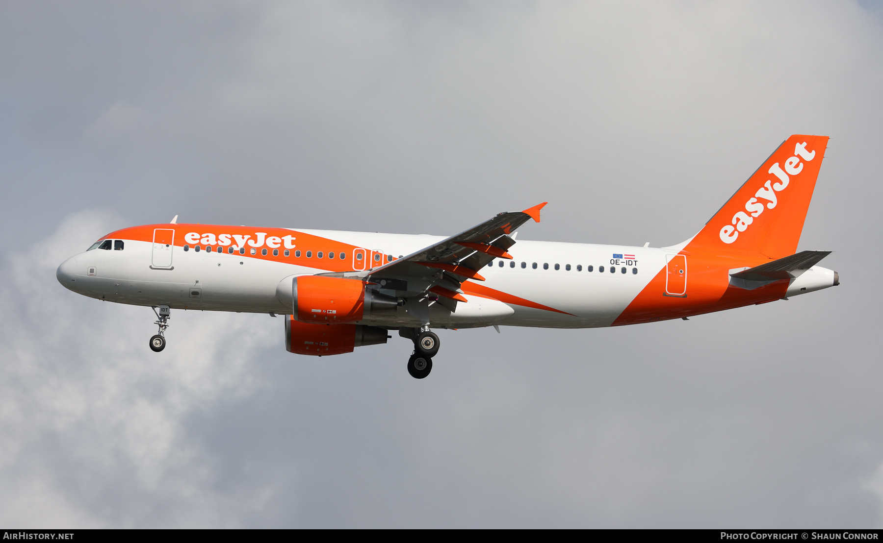Aircraft Photo of OE-IDT | Airbus A320-214 | EasyJet | AirHistory.net #697844
