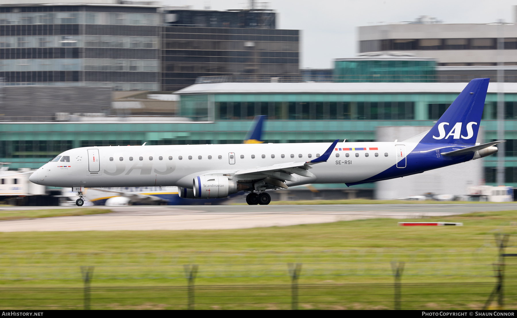 Aircraft Photo of SE-RSI | Embraer 195LR (ERJ-190-200LR) | Scandinavian Airlines - SAS | AirHistory.net #697846