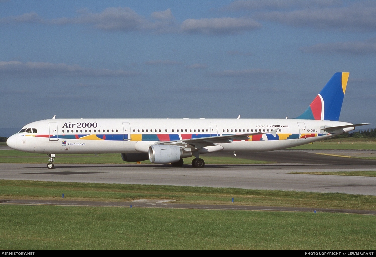 Aircraft Photo of G-OOAJ | Airbus A321-211 | Air 2000 | AirHistory.net #697931