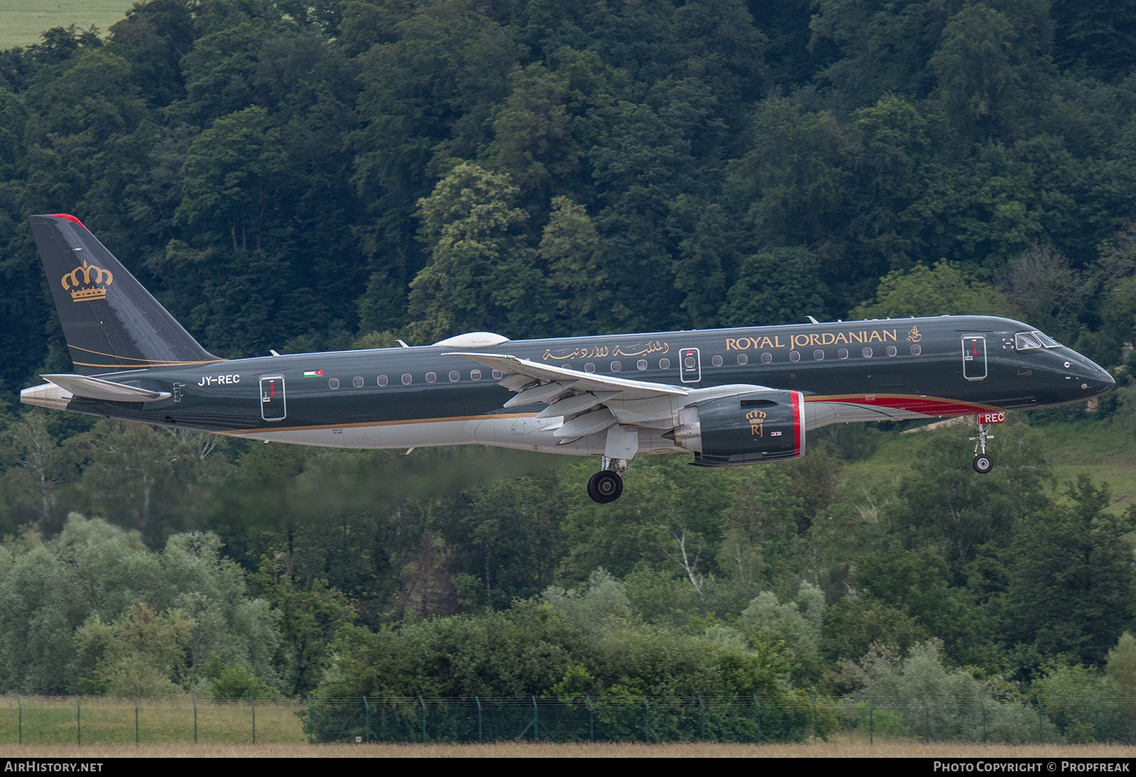 Aircraft Photo of JY-REC | Embraer 190-E2 (ERJ-190-300) | Royal Jordanian Airlines | AirHistory.net #697934