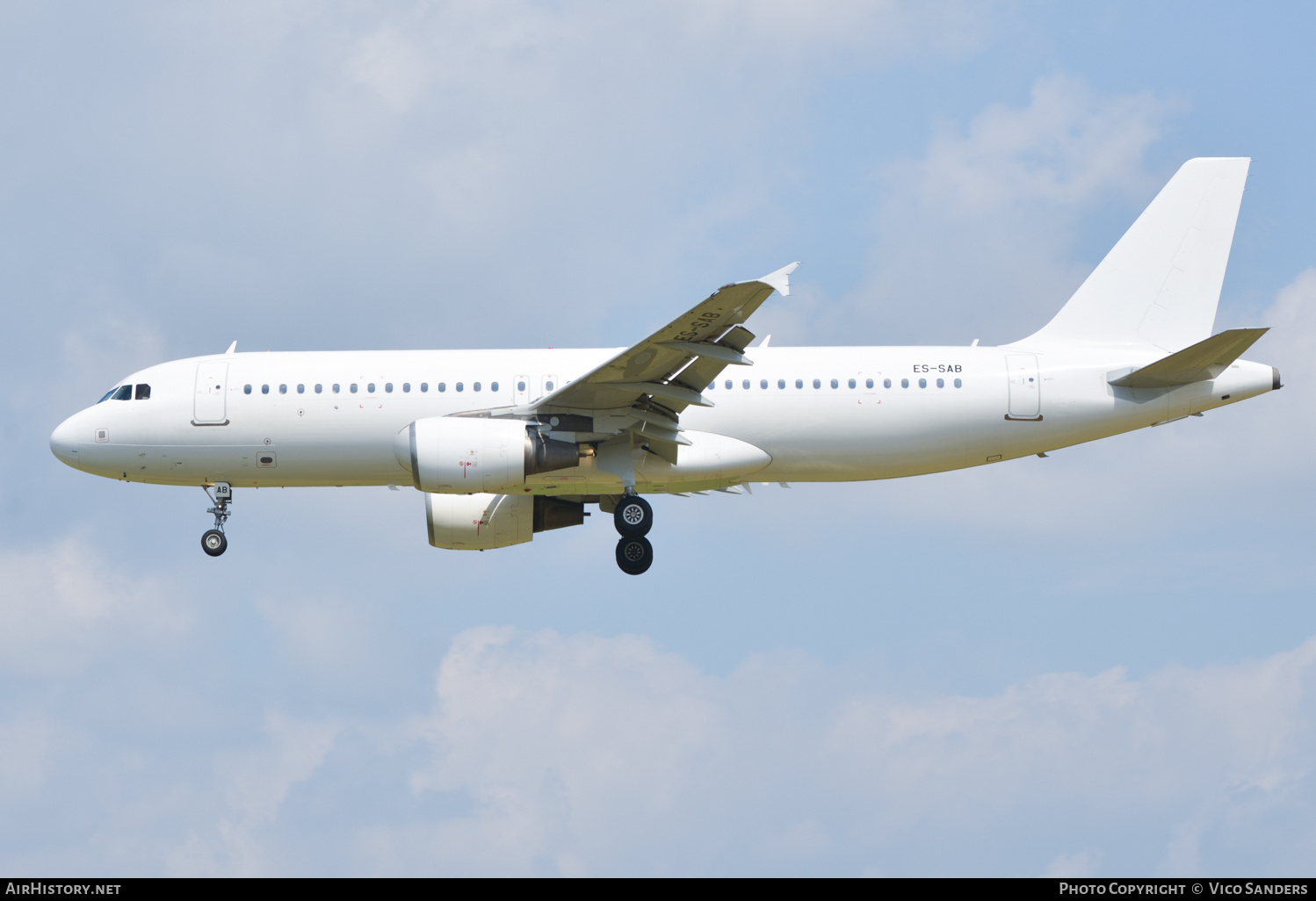 Aircraft Photo of ES-SAB | Airbus A320-214 | AirHistory.net #697946