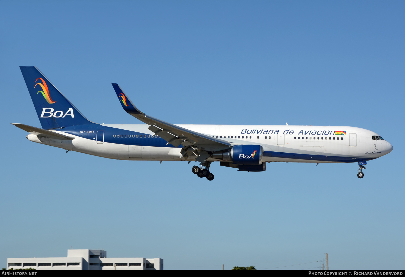 Aircraft Photo of CP-3017 | Boeing 767-328/ER | Boliviana de Aviación - BoA | AirHistory.net #698063