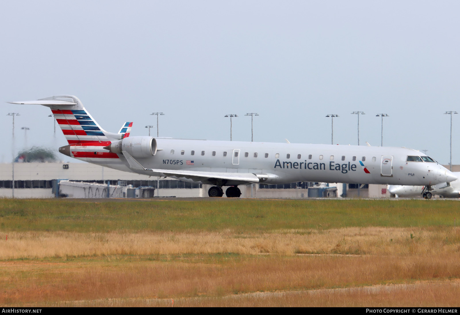 Aircraft Photo of N705PS | Bombardier CRJ-701ER (CL-600-2C10) | American Eagle | AirHistory.net #698269