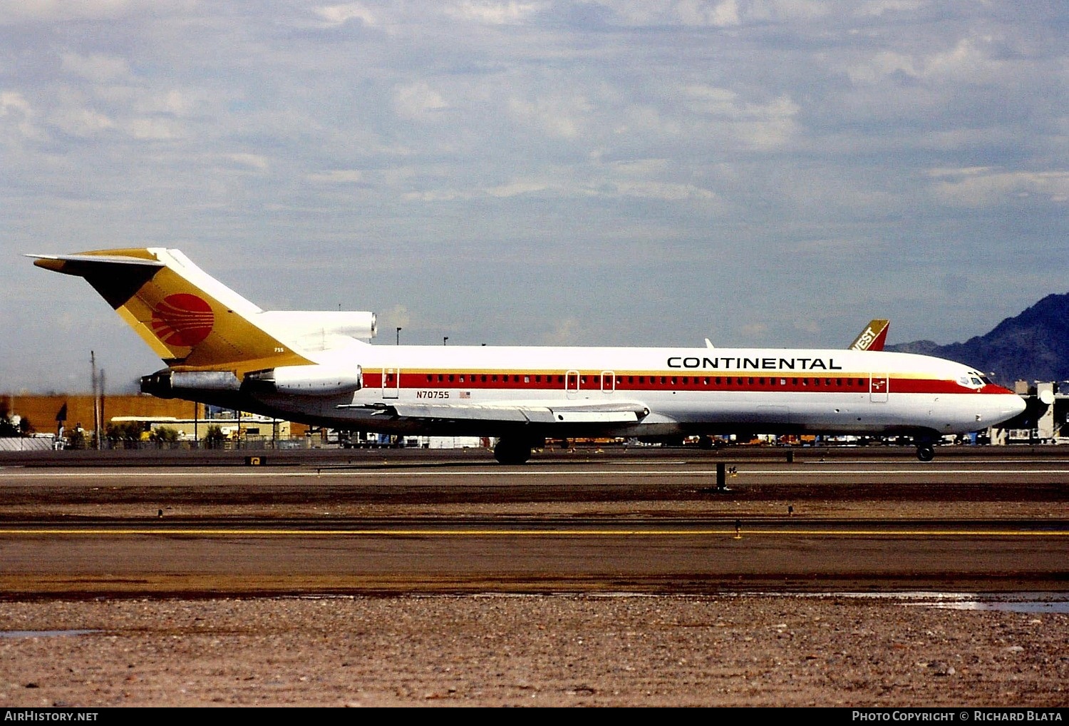 Aircraft Photo of N70755 | Boeing 727-227/Adv | Continental Airlines | AirHistory.net #698342