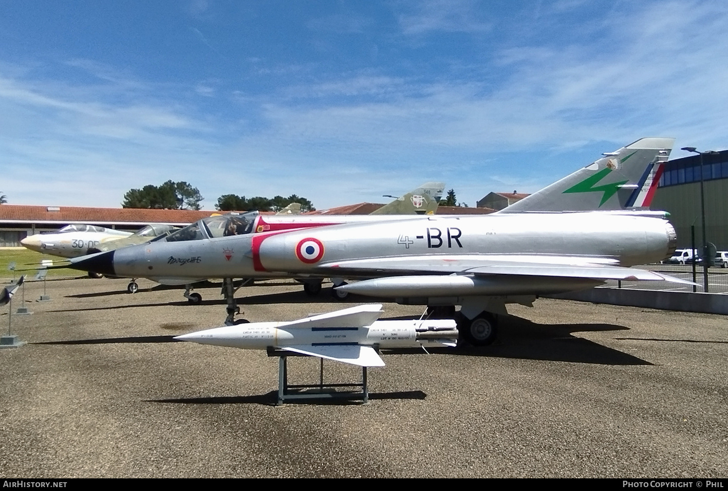 Aircraft Photo of 572 | Dassault Mirage IIIE | France - Air Force | AirHistory.net #698366