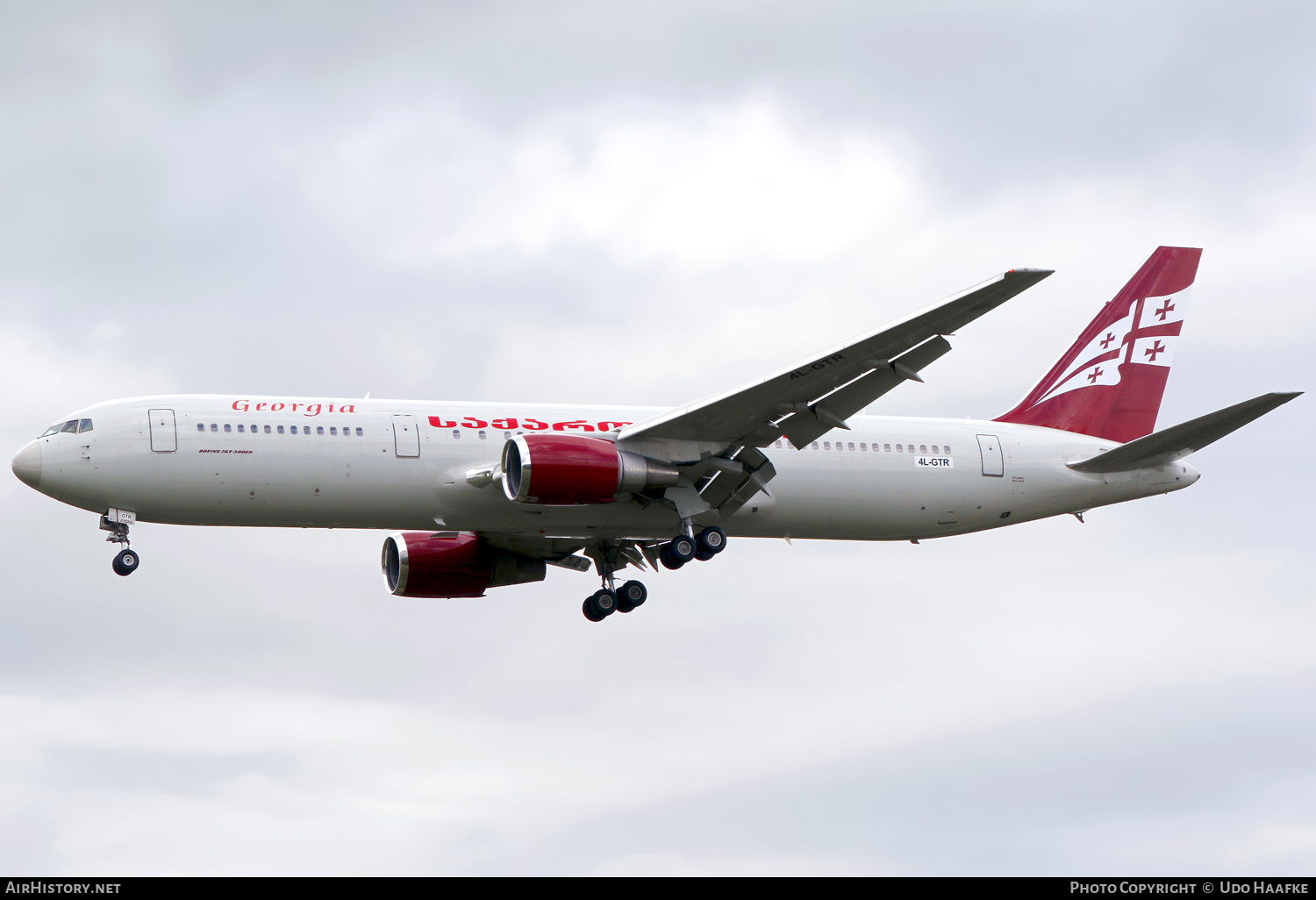 Aircraft Photo of 4L-GTR | Boeing 767-3Q8/ER | Airzena - Georgian Airways | AirHistory.net #698382