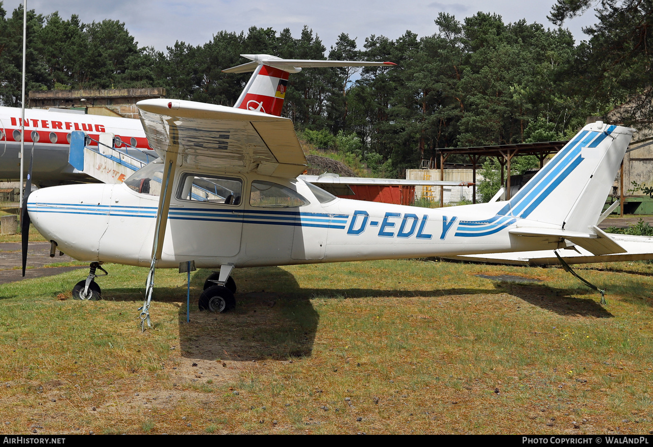 Aircraft Photo of D-EDLY | Reims F172F Skyhawk | AirHistory.net #698498