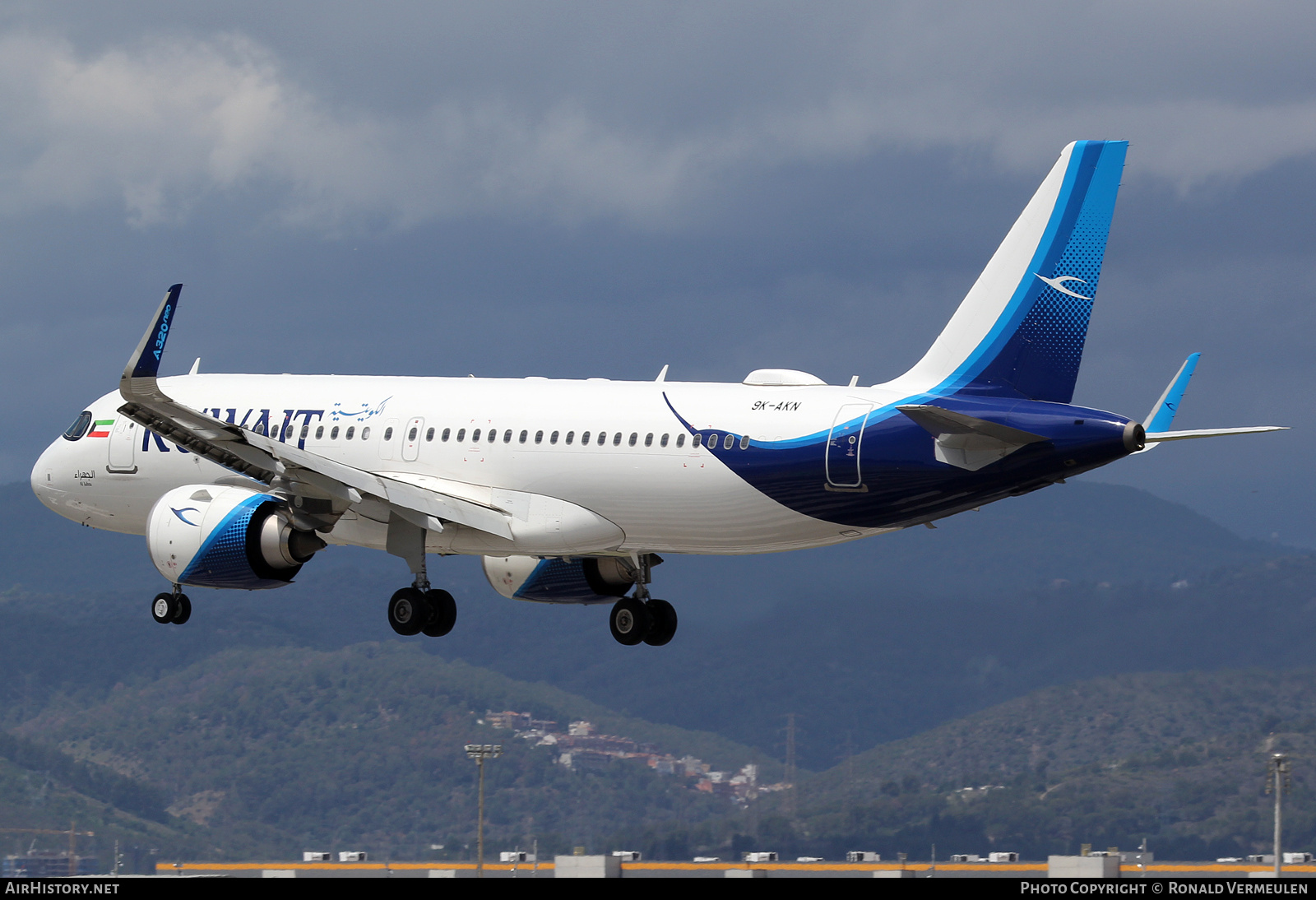 Aircraft Photo of 9K-AKN | Airbus A320-251N | Kuwait Airways | AirHistory.net #698529